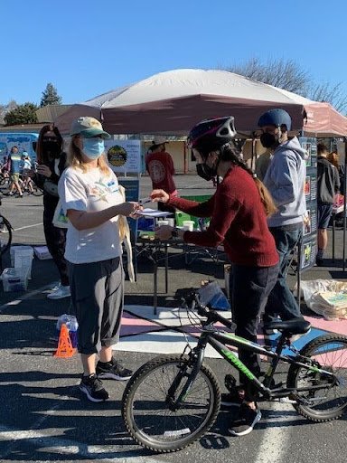 San Carlos Bike Event Gets Families Biking — Silicon Valley Bicycle  Coalition