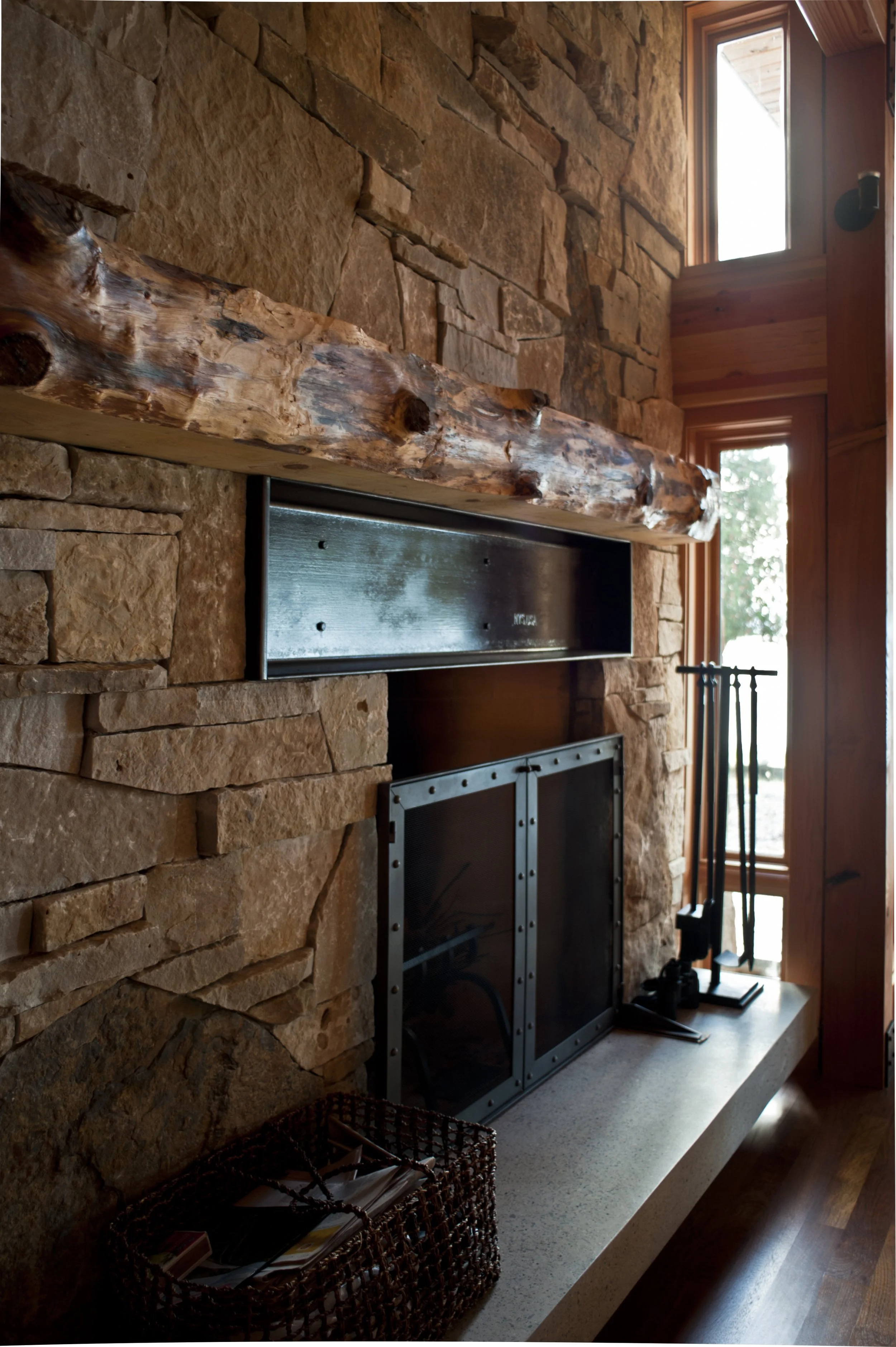 !05-DoorCo.jpg