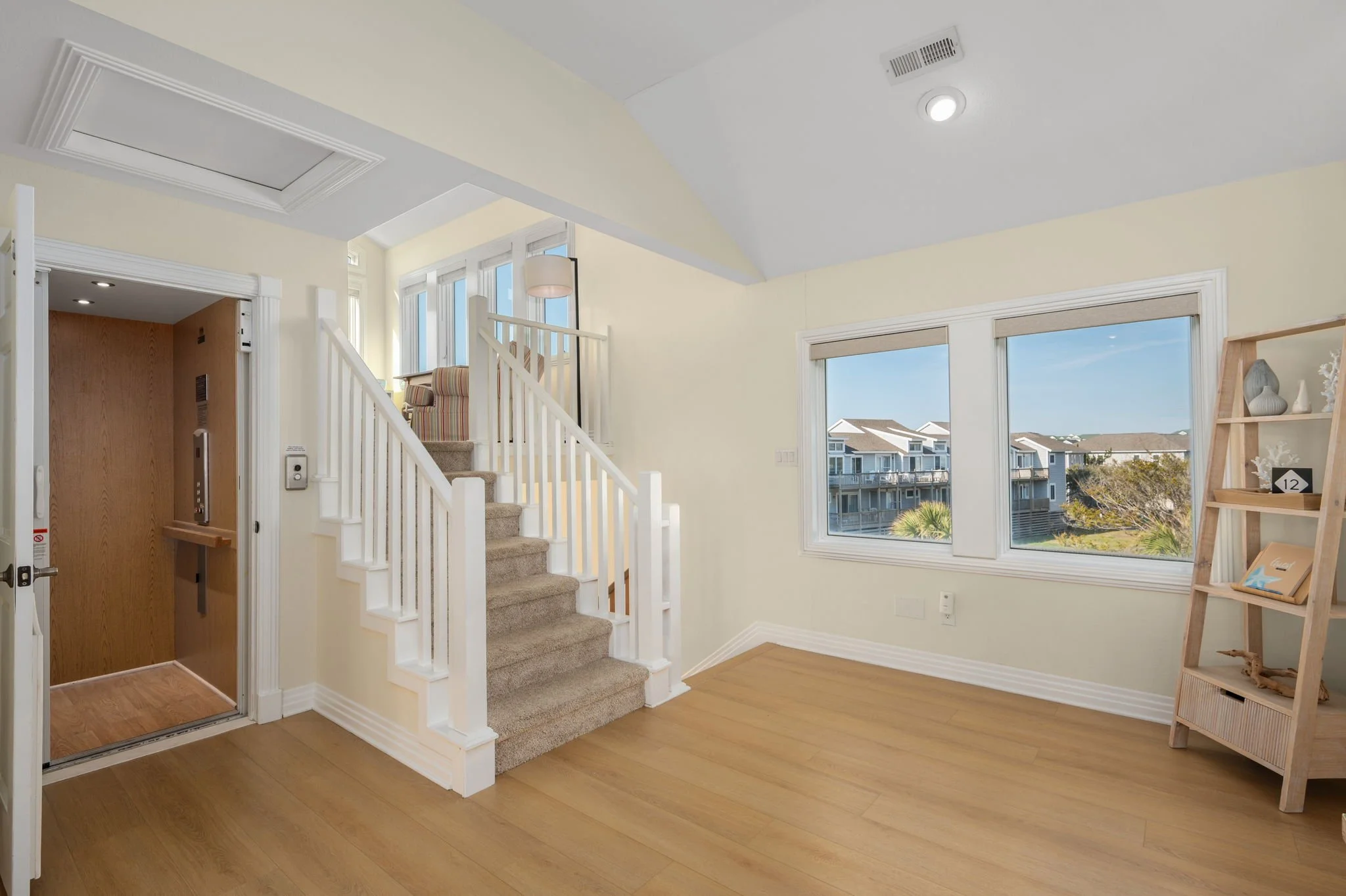 55-web-or-mls-611-Sea-Oats-TL-Elevator.jpg