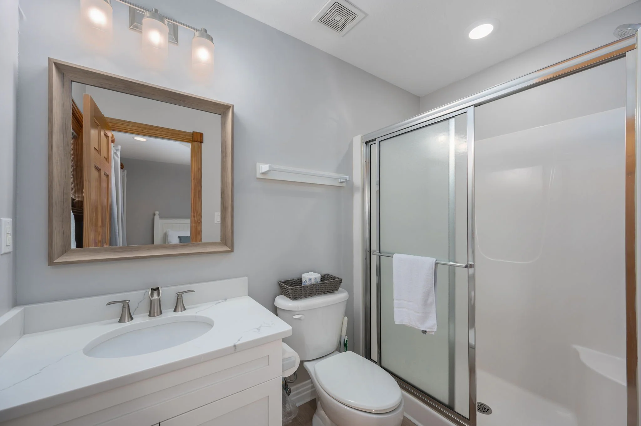 77-web-or-mls-611-Sea-Oats-ML-BR3-Private-Bath.jpg