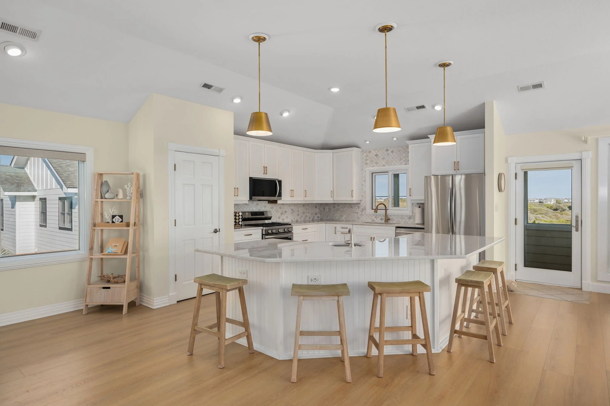 34-web-or-mls-611-Sea-Oats-TL-Kitchen.jpg