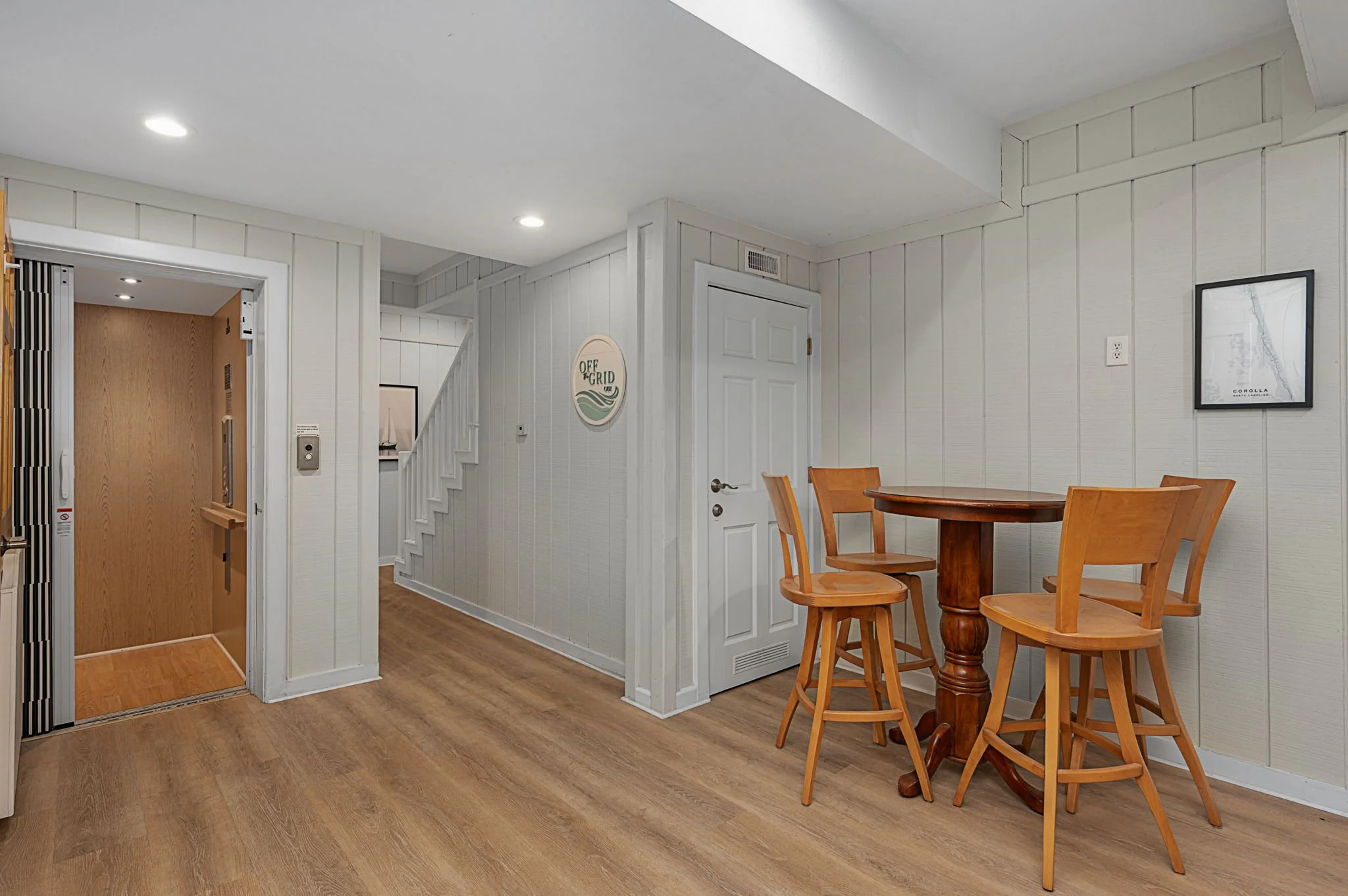 98-web-or-mls-611-Sea-Oats-BL-Elevator.jpg