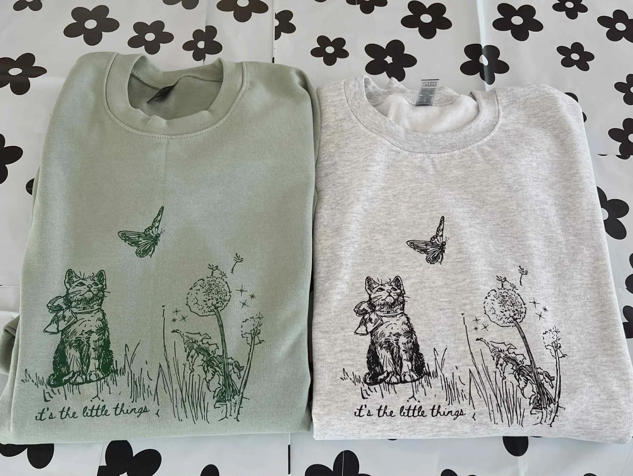 'Little Things' Crewneck