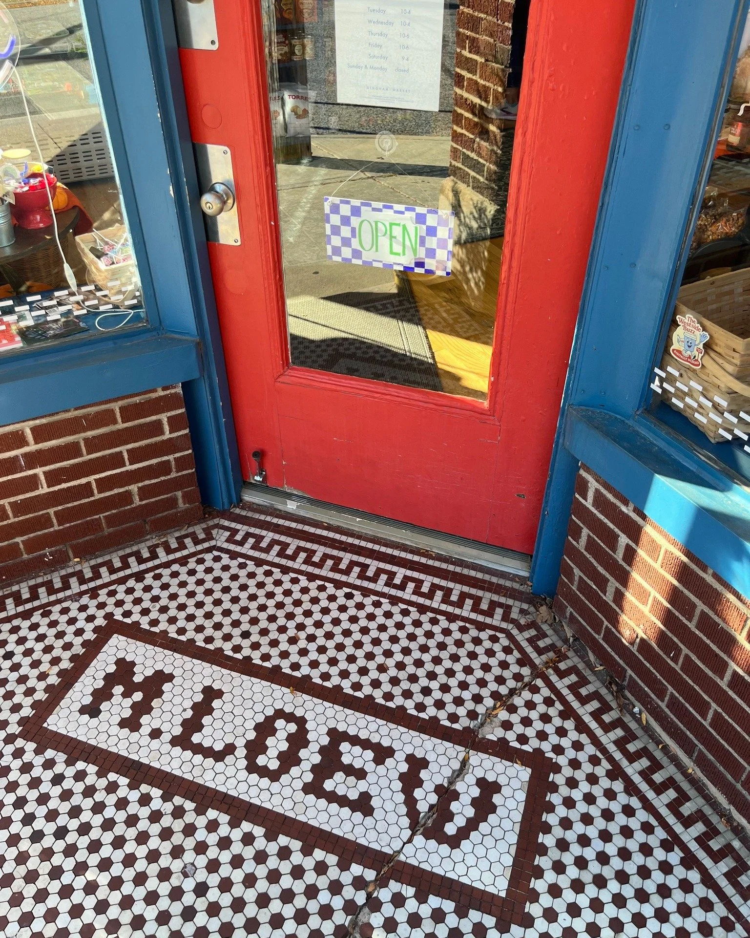 Start your Saturday the GINGHAM way &mdash; with breakfast sandwiches ready to make your morning! ☀️🥪 Treat yourself to a bite and the coziest start to a November morning. 💙 Swipe for the Saturday 11/1 GRAB &amp; GO available 9am to 4pm or sold out