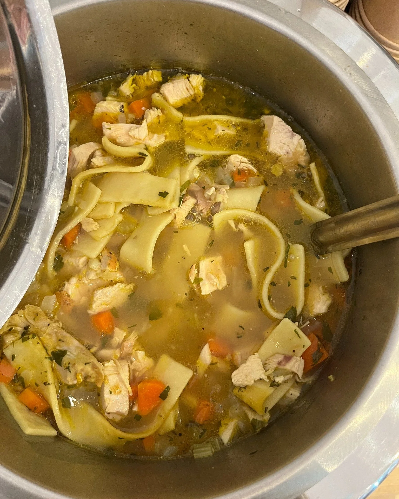 Short week, long to-do list &mdash; let GINGHAM handle lunch! 💙 Come for a sandwich and grab a cup of Chicken Noodle Soup for the perfect rainy Tuesday pick-me-up. Here is our 11/25 GRAB &amp; GO, open 10am to 4pm. #ginghammarket