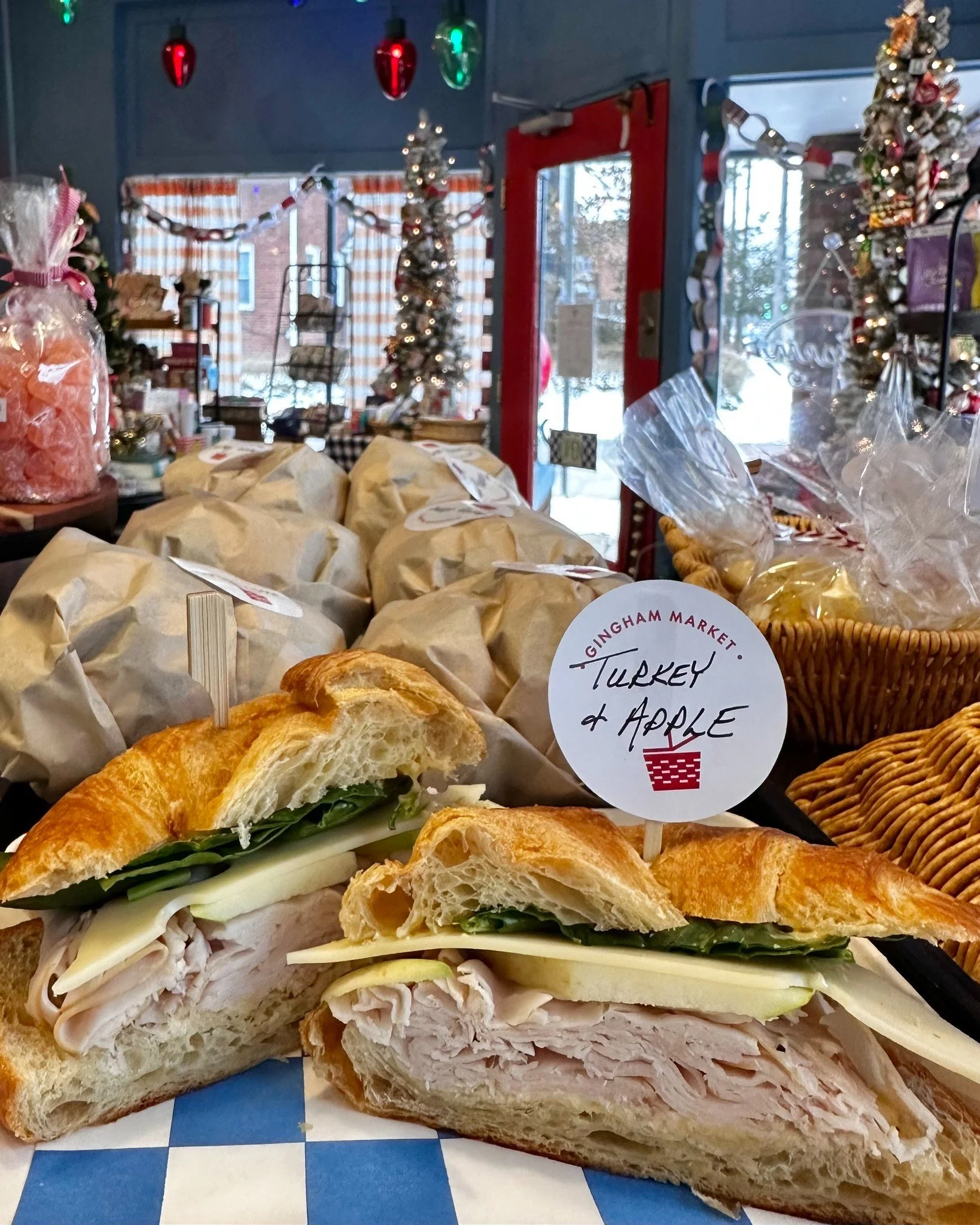 Only 8 more days to shop our holiday MARKET decked in vintage sparkle! 🎄✨ Today&rsquo;s Friday GRAB &amp; GO features Grilled Ham &amp; Havarti made to order, plus our Turkey &amp; Apple and Tomato Bisque soup. As always, available until 6pm or sold