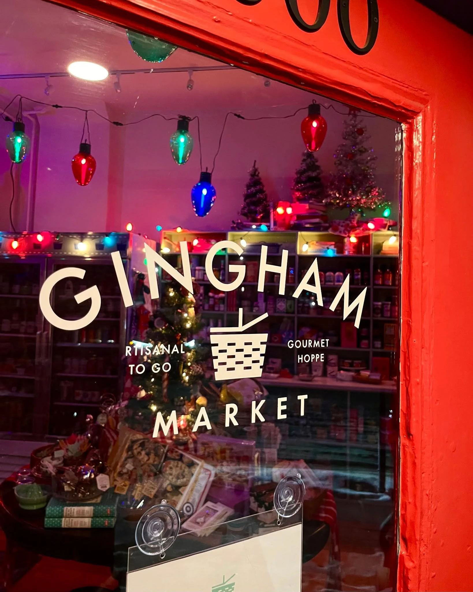 With 12 days until Christmas, we&rsquo;re getting GINGHAM ready for the week &mdash; full shelves, comforting menus, and all the little details that make the MARKET feel like home.💙🎶 We have a special surprise dropping this Tuesday for our final fu