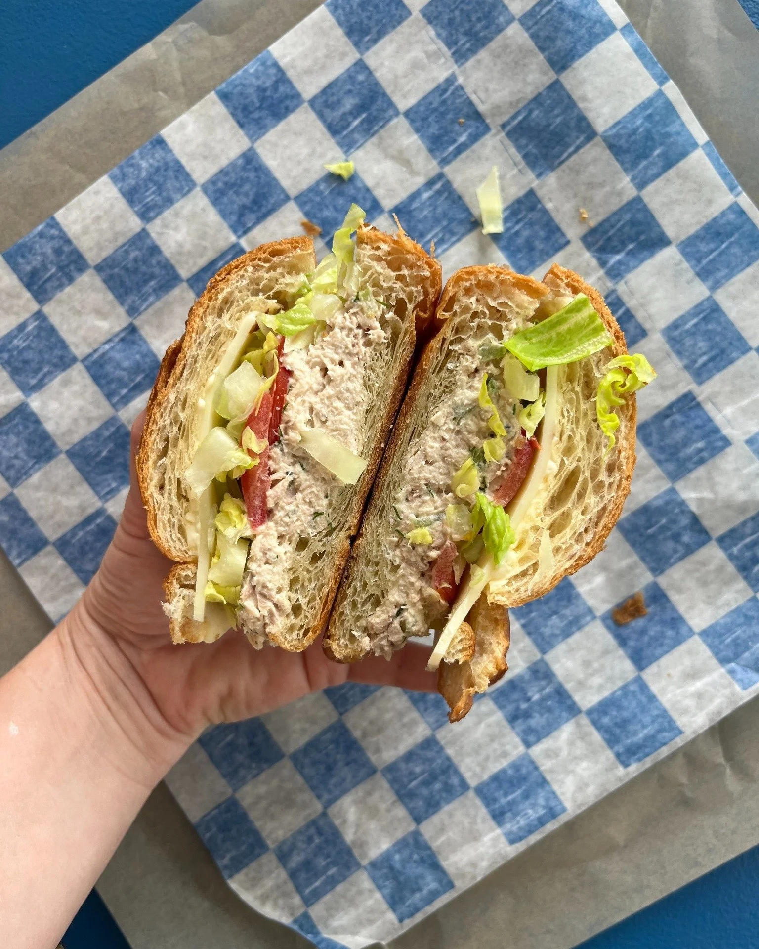Wednesday's Fix: Dill Tuna Salad on a Croissant and a warm cup of our Creamy Chicken Soup! 💙 The MARKET is open regular hours, 10am to 4pm. 

➡ Swipe for the complete 1/28 GRAB &amp; GO menu!