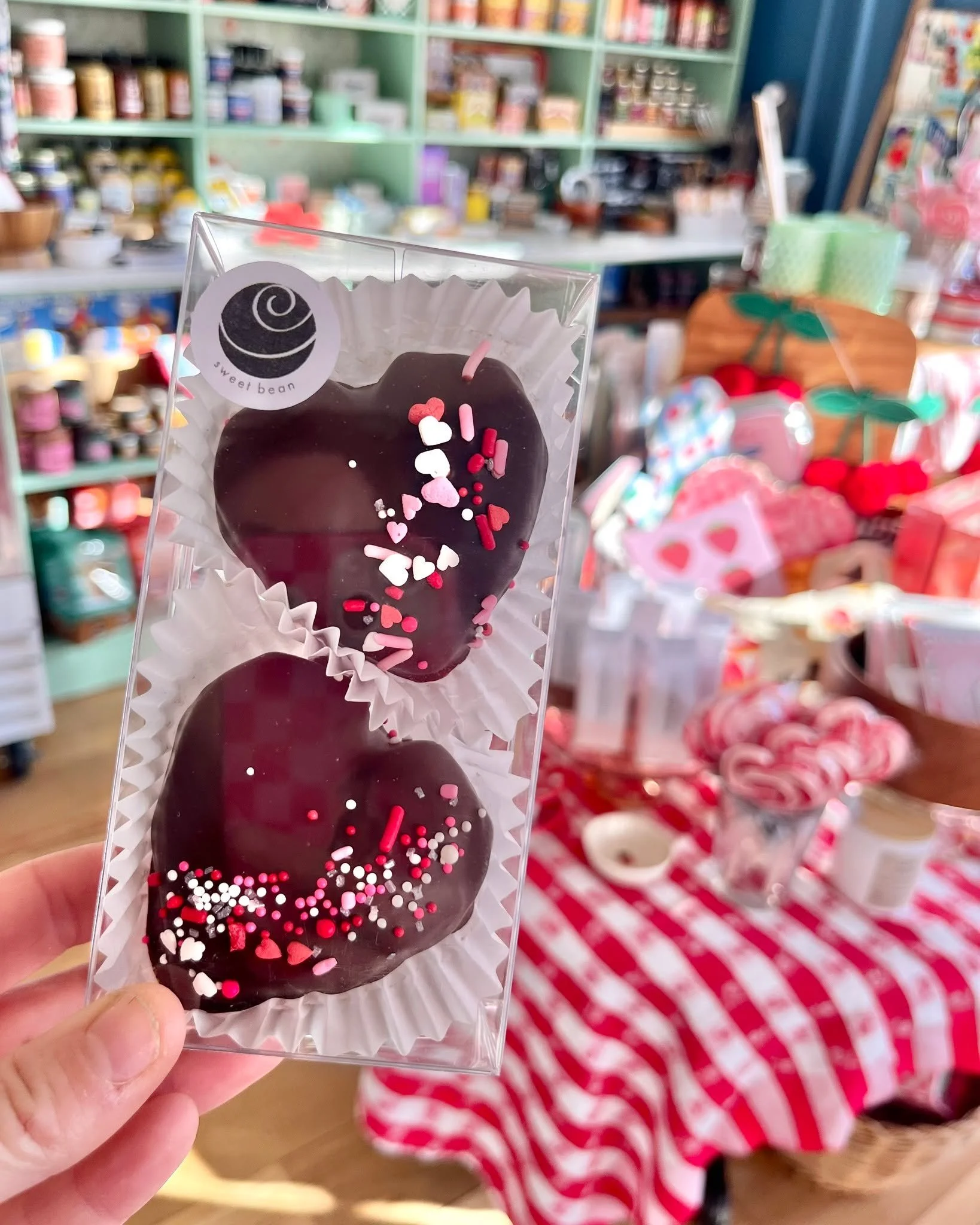 3 DAYS UNTIL VALENTINE'S DAY! ❤ The MARKET has your favorite foodie covered with the perfect combination of spicy and sweet to share a little extra LOVE. 

🧺 Gingham Shoppe Hours: 🧺
Wed: 10am - 4pm
Thurs &amp; Fri: 10am - 6pm 
Sat: 9am - 4pm