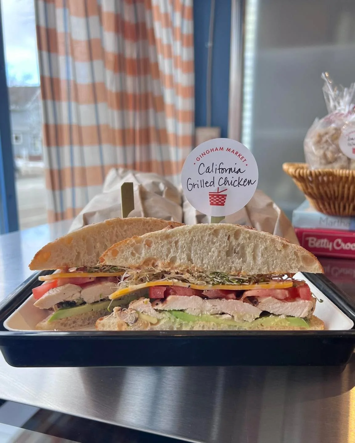 Anyone else wake up dreaming about lunch....or just us?! 💙 Grab our California Grilled Chicken sandwich and a cup of Beef Barley soup. The MARKET is open until 6pm! #ginghammarket