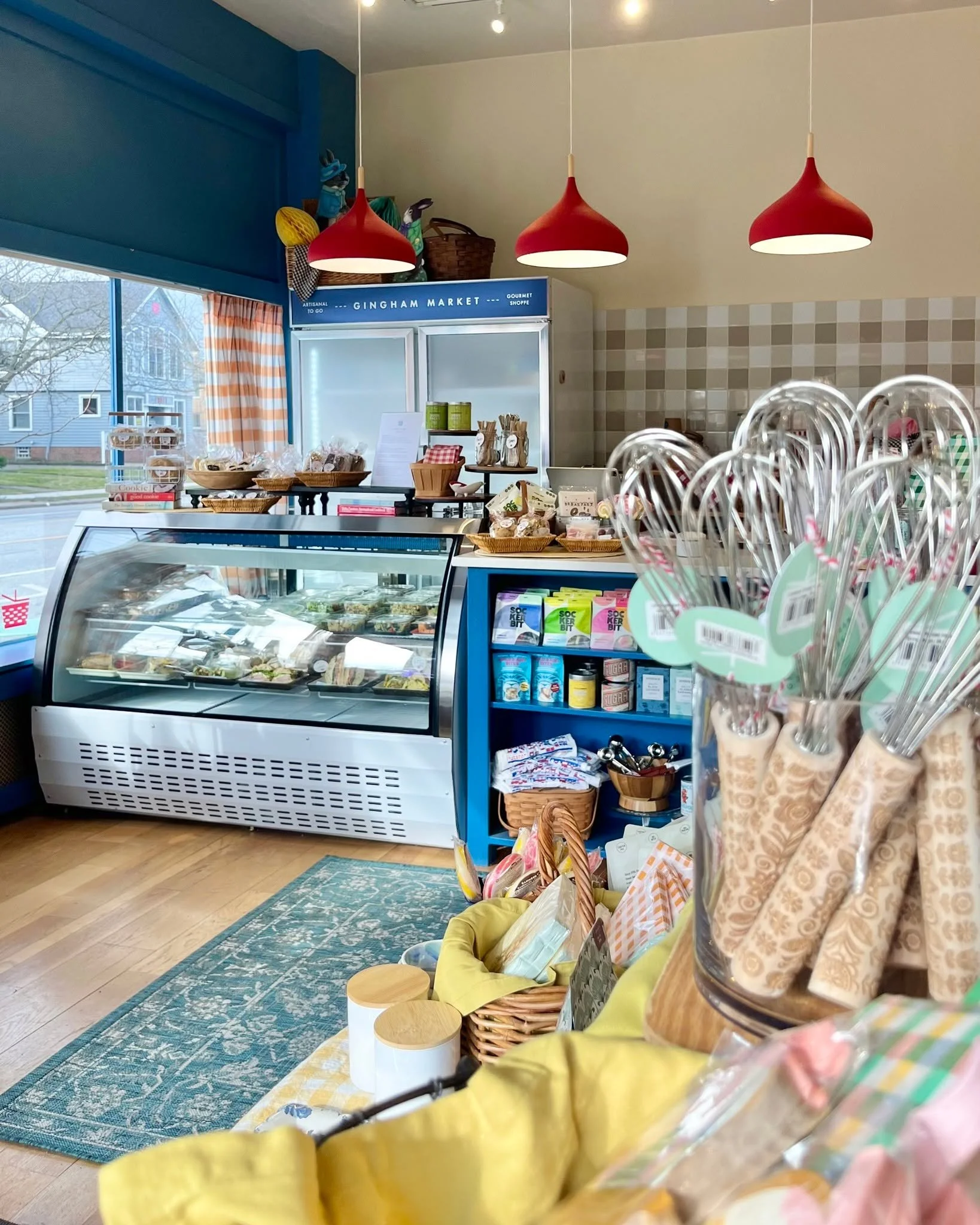 Friday Bites! 😋 Beer Batter Cod Fish Sandwich, Turkey &amp; Apple, Corn Chowder soup, say less! Here is the Friday 3/13 GRAB &amp; GO, come see us in the MARKET today! 🧺 #ginghammarket