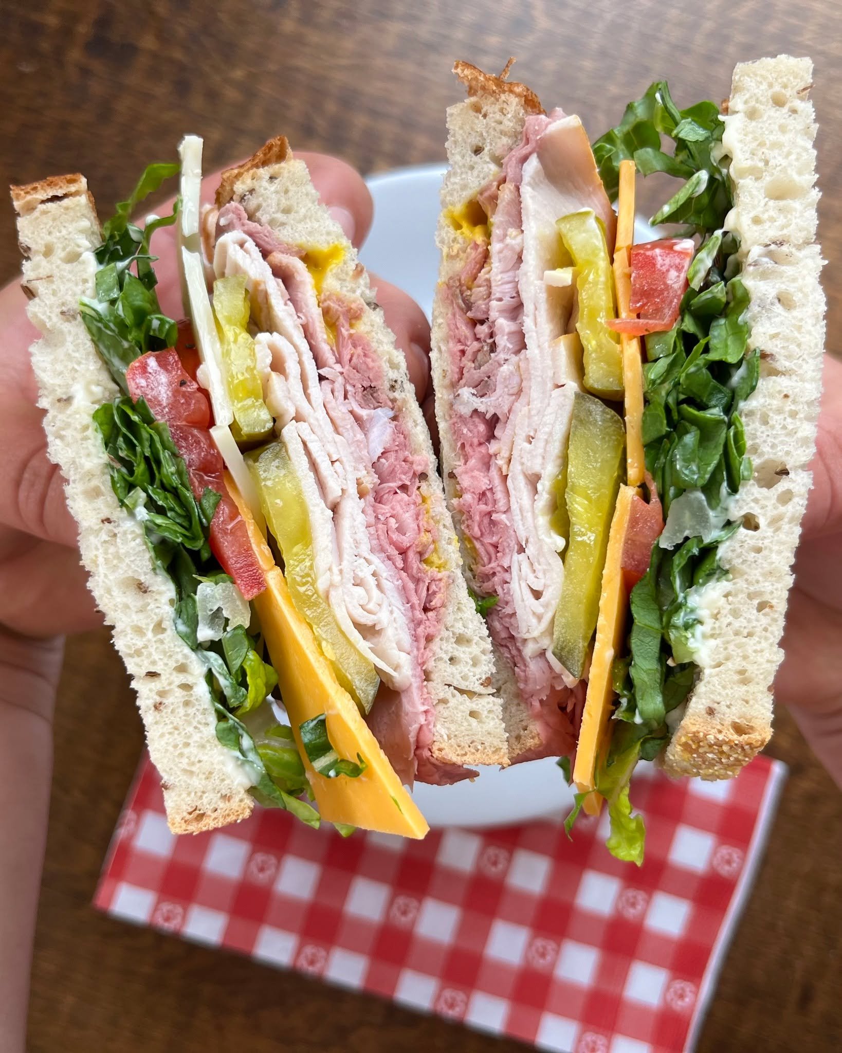 &ldquo;What&rsquo;s on the Dagwood?&rdquo; 🥪 The short answer? Everything you want. 

Here is our Tuesday 4/14 GRAB &amp; GO featuring our Dagwood, Grilled Asparagus Wrap, and Chicken Noodle Soup -- the MARKET is open until 4pm! 🧺 💙#ginghammarket