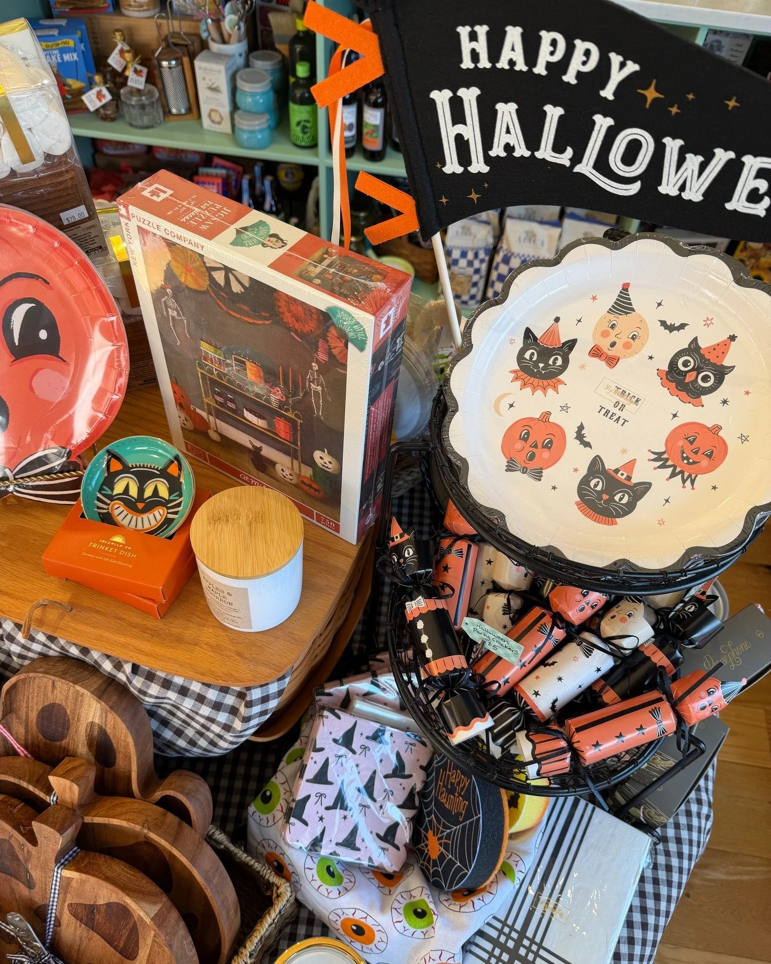 Have you peeked at our Halloween table yet? 👀🎃 It's filled with sweet treats, festive finds, and a few goodies that might just follow you home!

And because shopping is better with lunch, Wednesday's 10/21 GRAB &amp; GO lineup includes our Crispy C