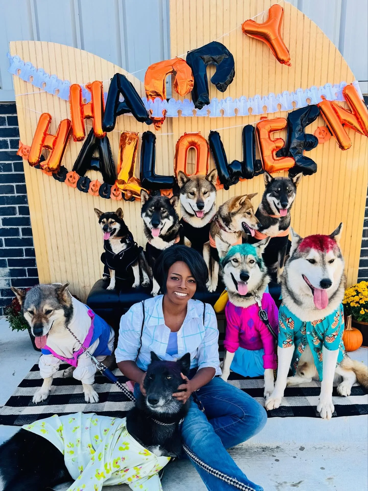 CONGRATS TO OUR COSTUME CONTEST WINNER, @osakaninken !!! We have your prize ready for pick up! 🎃👻🥳