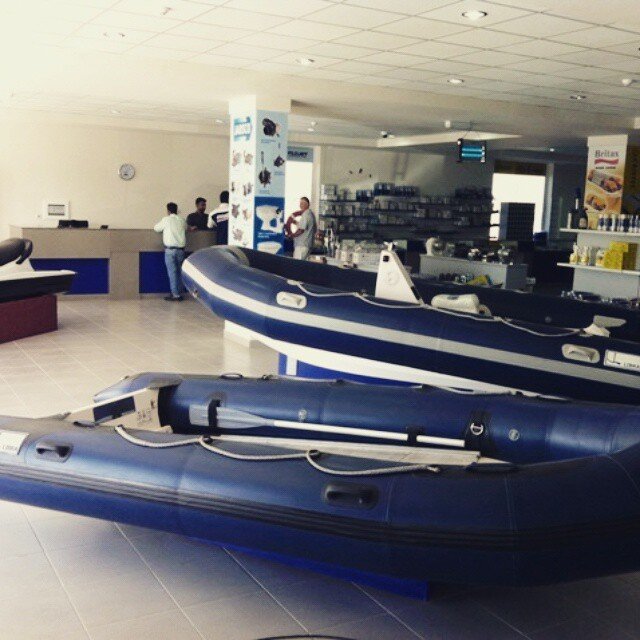 Some Rubber Boats available for viewing
#2000 #marine #newstuffs #sitra #albander 
#y&agrave;chtclub
