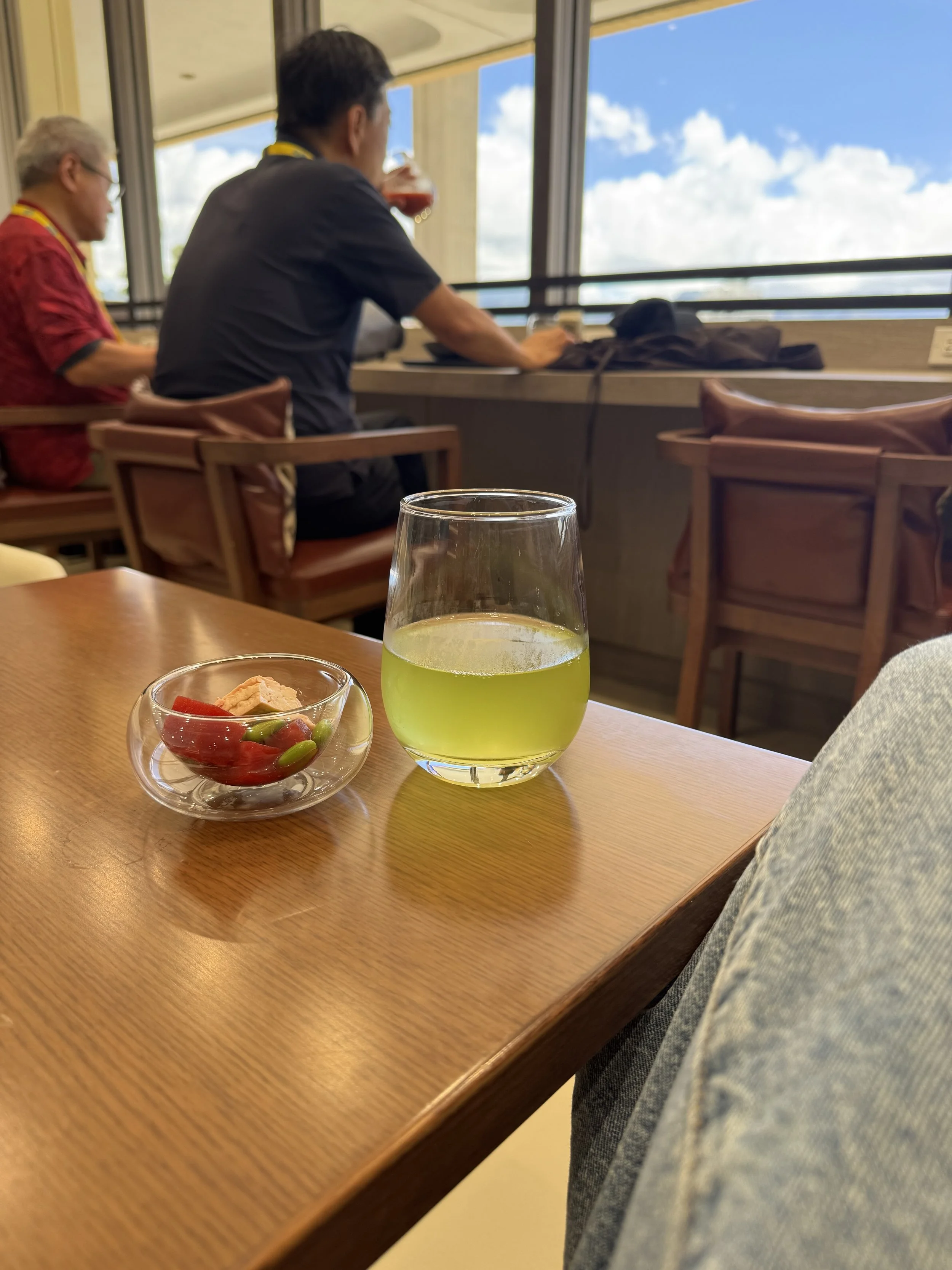Jal Lounge, Honolulu International Airport (HNL), Hawaii