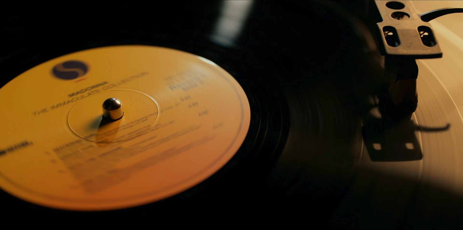 Take 5 With Zan Rowe S03 E001 - Dannii Minogue.mp4.00_06_01_19.Still032.png