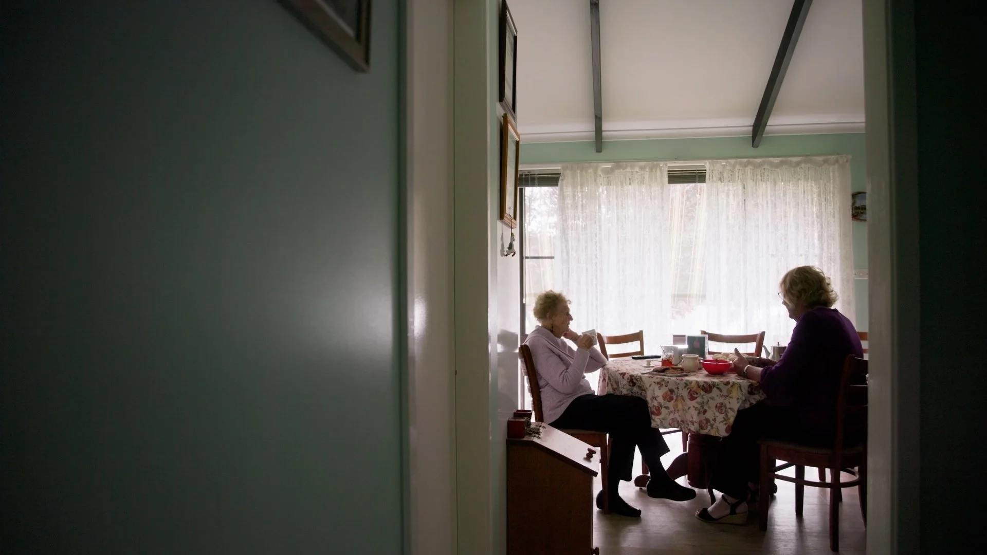 better_date_than_never_s02e07.mp4.10_04_17_06.Still002.jpg