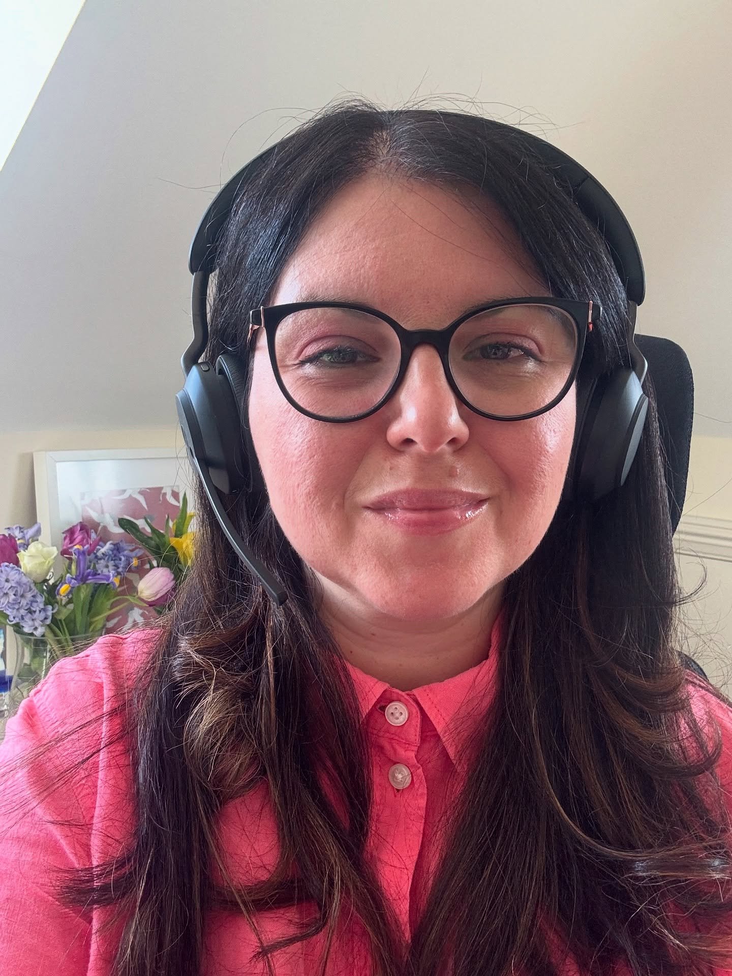 💡 Translators, it&rsquo;s time to work smarter, not harder.

AI isn&rsquo;t here to replace you &mdash; it&rsquo;s here to free you up.

✅ Use AI to handle:
&ndash; Terminology extraction
&ndash; Document summarising
&ndash; Repetitive formatting
&n