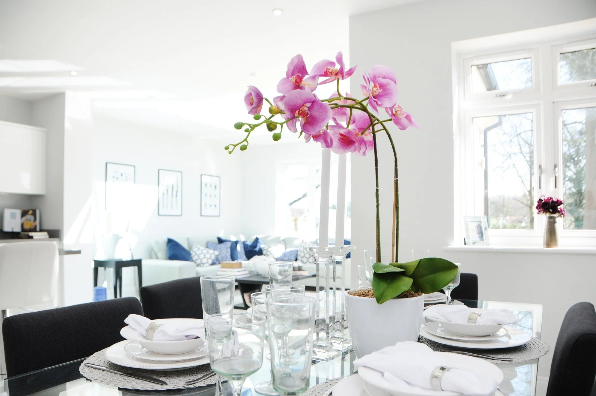 Mimosa-Close-Epsom-03-Dining-Area.jpg