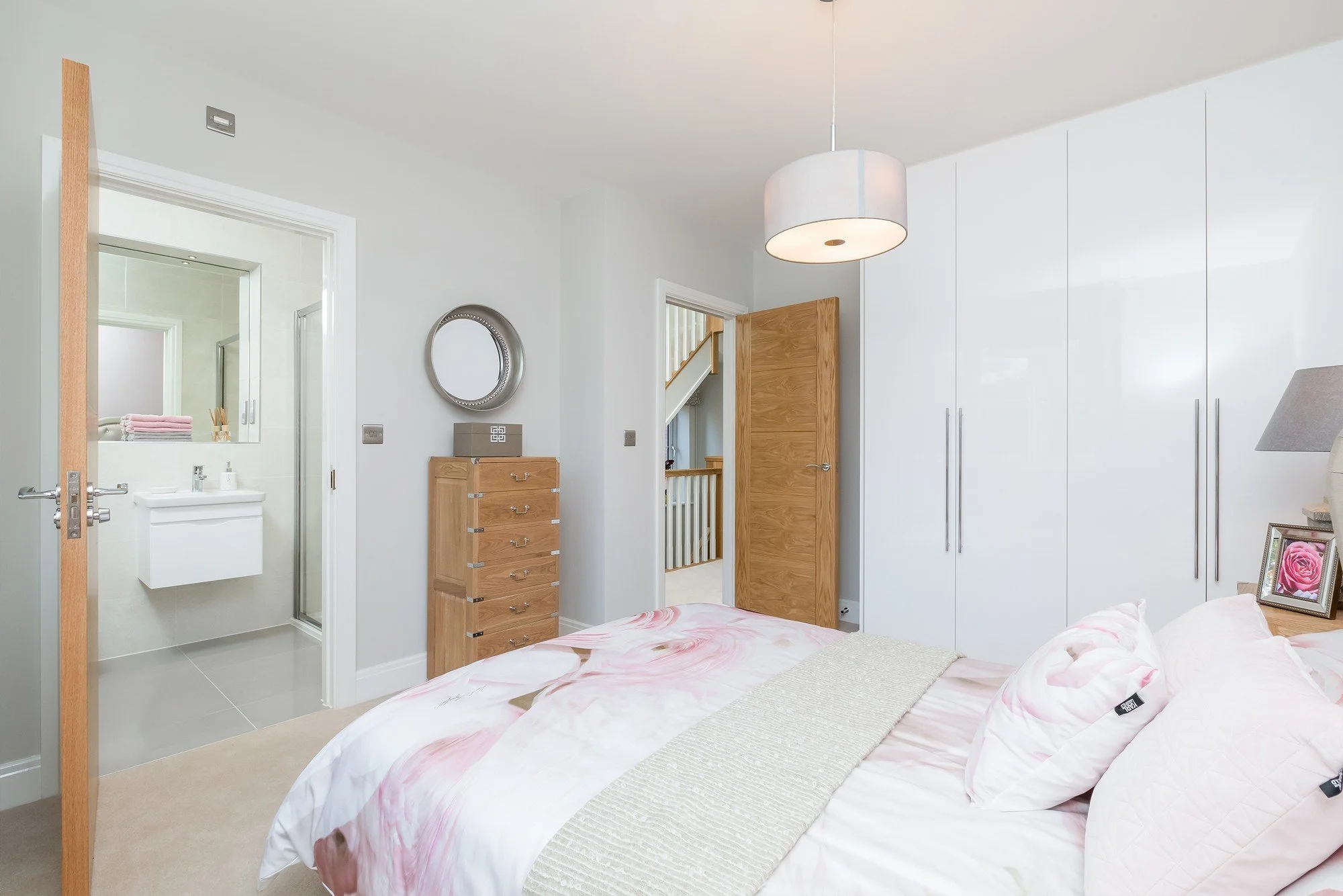 Smock-Mill-Place-Rottingdean-05-Bedroom-Fitted-Wardrobes.jpg
