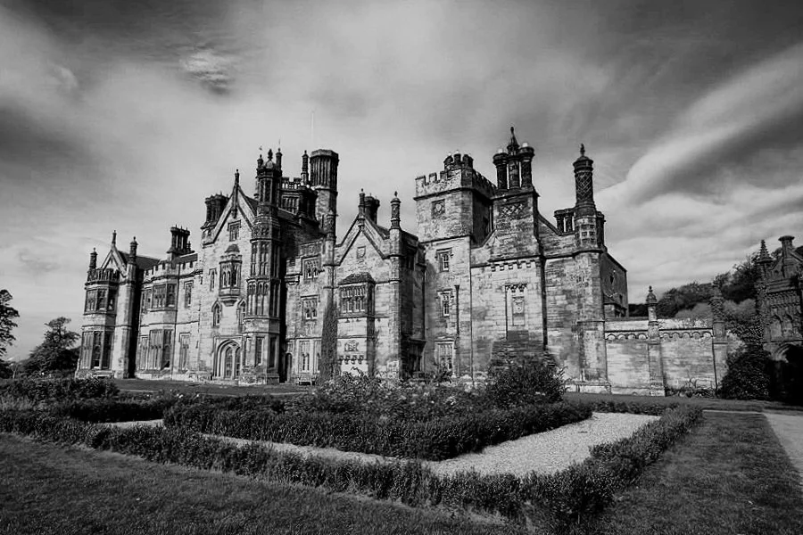 Face the angry spirit of Robert Scott on the Grand Staircase. Experience Wales' most violent haunting. Limited tickets available for this terrifying night—book yours today!