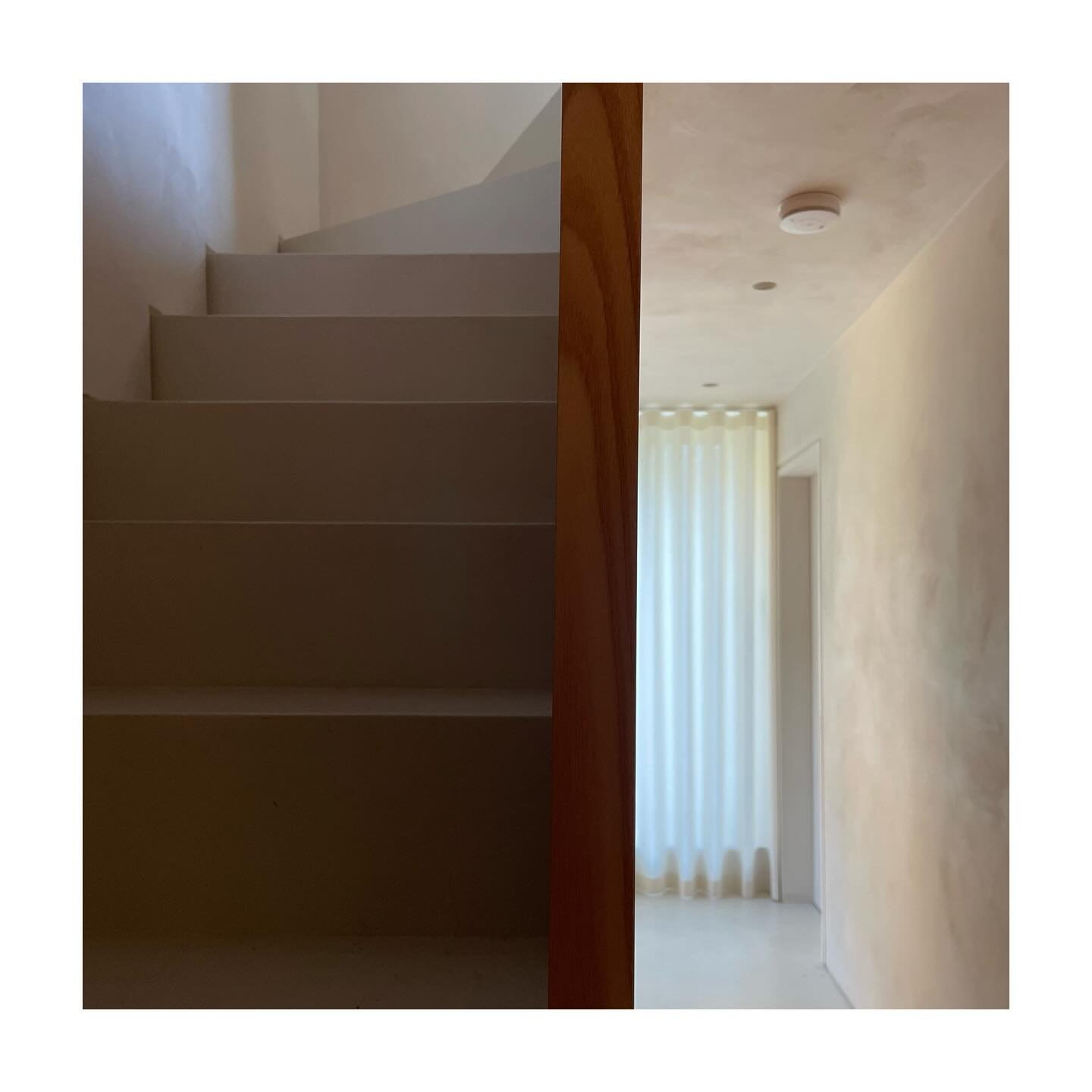 After my last post and some Gaudi Maximalism. Back in London, enjoying some more simple pleasures - diffused natural light, buttery soft finishes, crisp details, and optimising space&hellip; I&rsquo;d like to think he&rsquo;d be on board&hellip;#dont