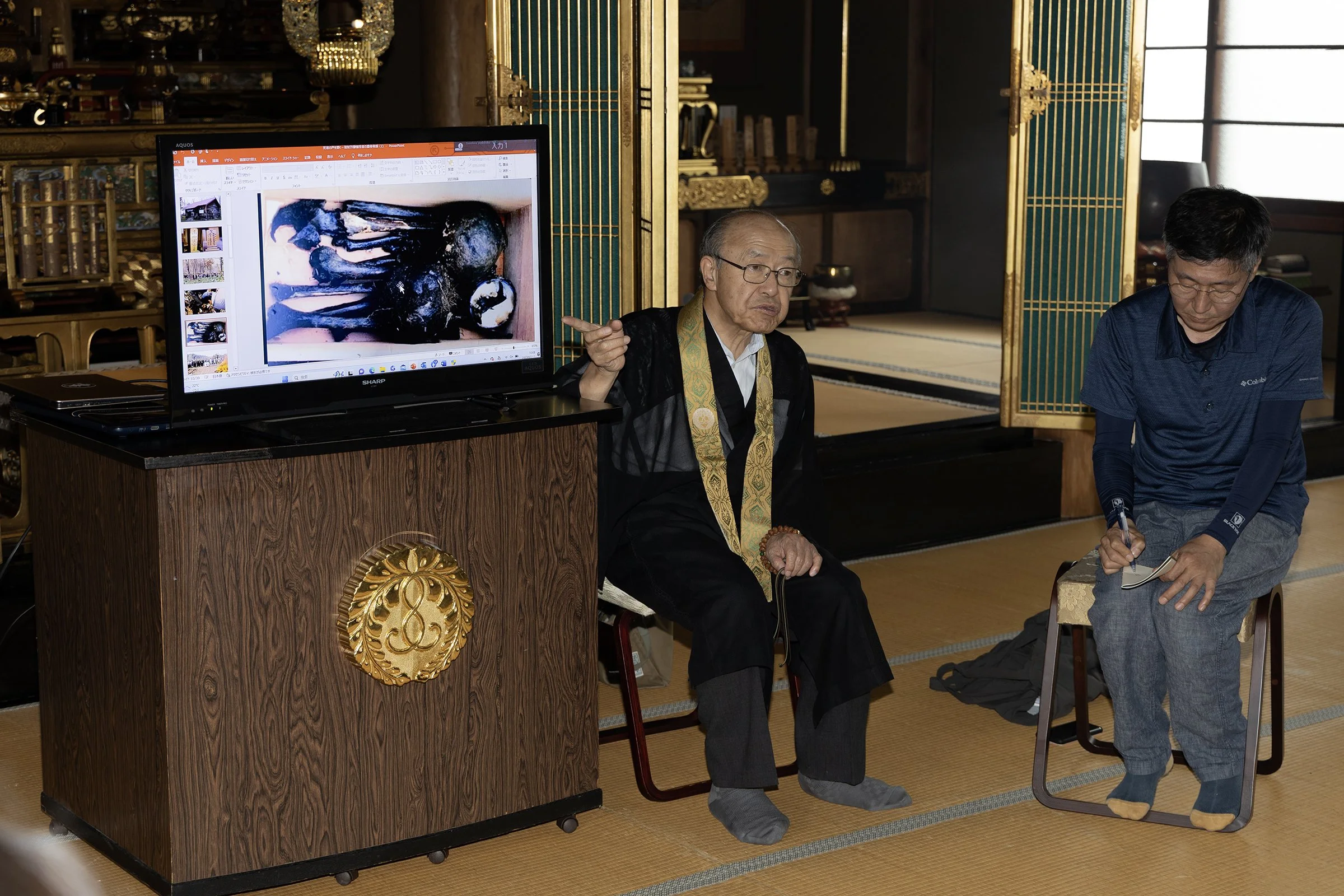 Voices of History Japan 03.jpg