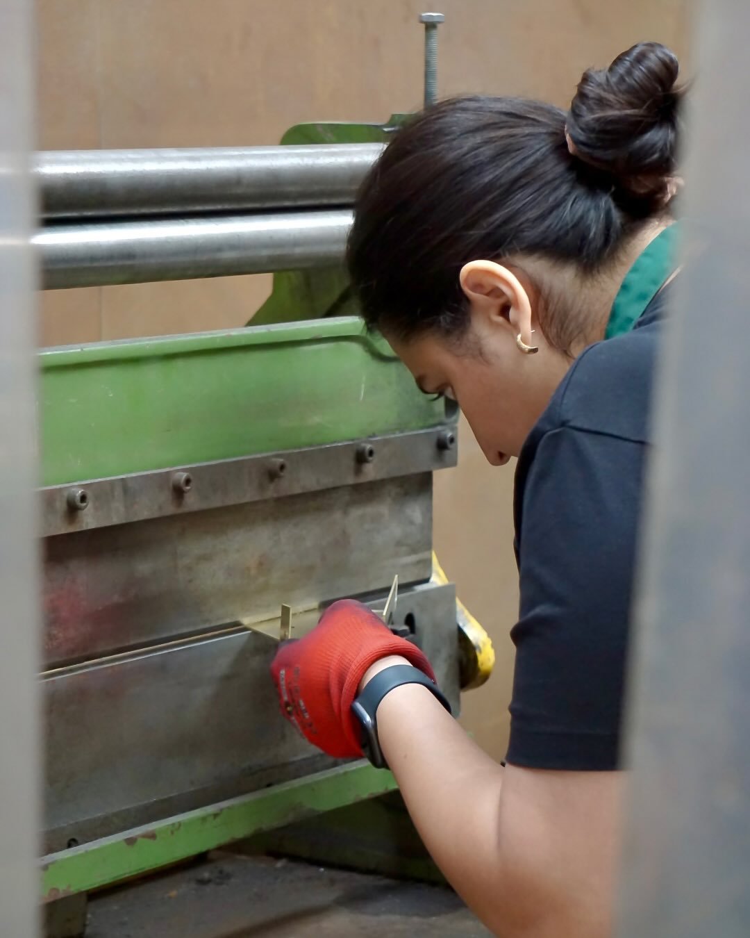 As we open our studio doors next week as part of @williammorrisdesignline and @l_d_f_official , here&rsquo;s a glimpse into the making and prep behind the scenes ✨🛠️

When I first started, one of the questions I was often asked was: &ldquo;Do you ma