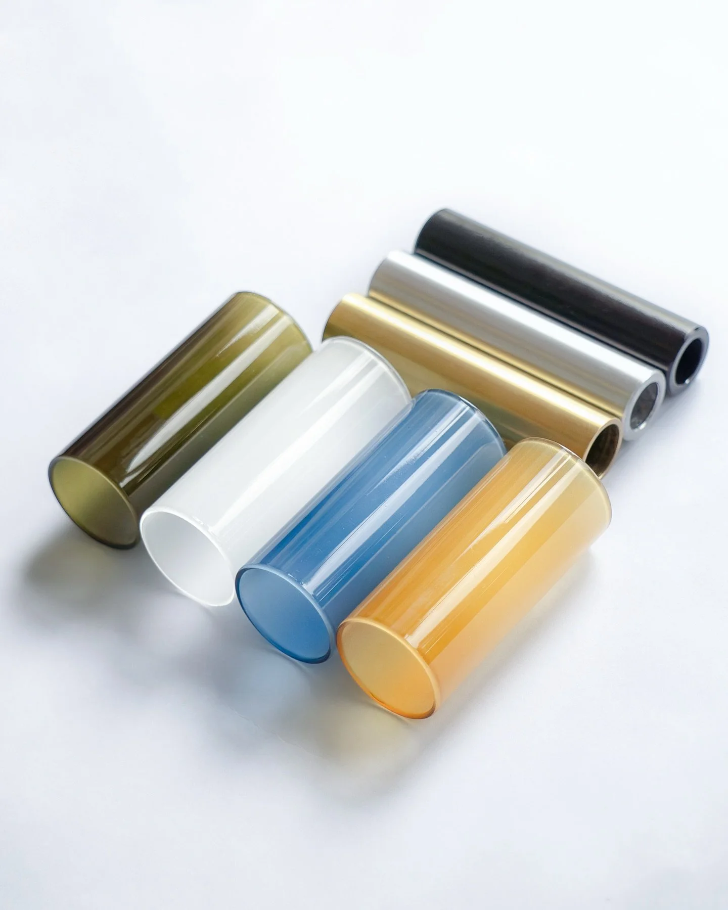 Four thoughtfully curated colour-ways across the MARSHA Collection (Model 01, Model 02, Model 01/02 duo, Table Lamp), each aligned with the colour temperature spectrum and designed to evoke its own mood:

🌞 Honey Amber - warm and embracing
💙 Regal 