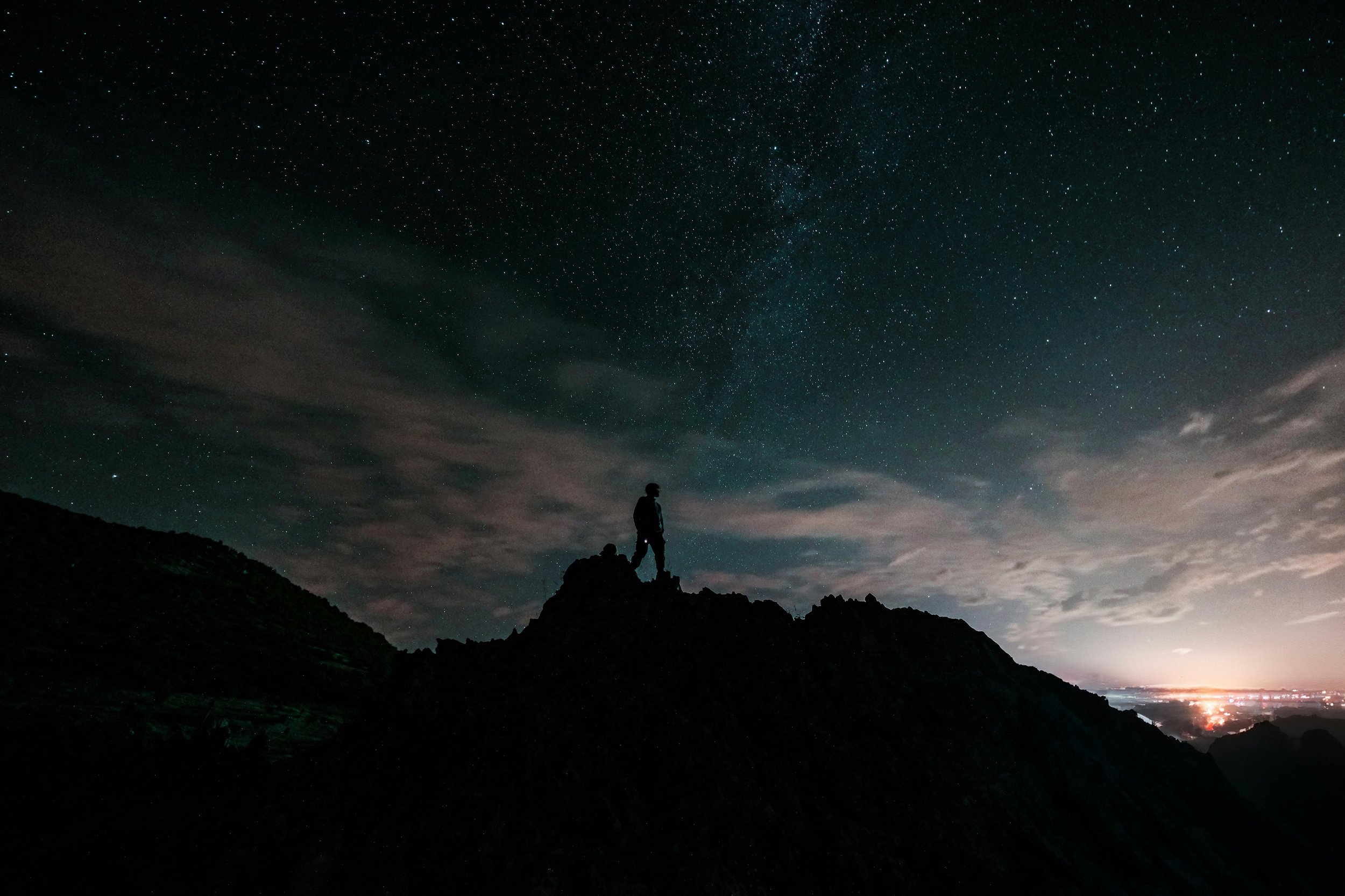 Snowden night trek with starry sky