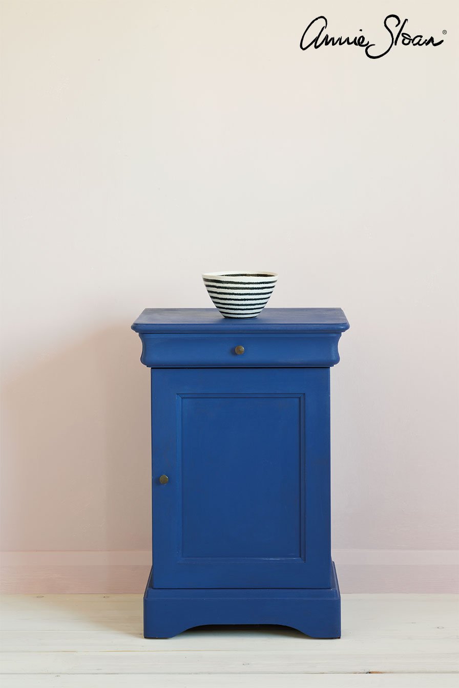 Napoleonic-Blue-side-table-Antoinette-Wall-Paint-Dulcet-in-Graphite-curtian-Linen-Union-Old-Violet-Old-White-lampshade-72dpi-image-1.jpg