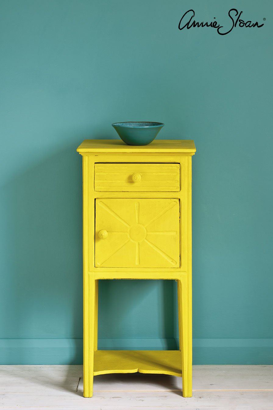 English-Yellow-side-table-Wall-Paint-in-Provence-Piano-in-Provence-curtain-Linen-Union-in-Graphite-Old-White-lampshade-72dpi-image-1.jpg