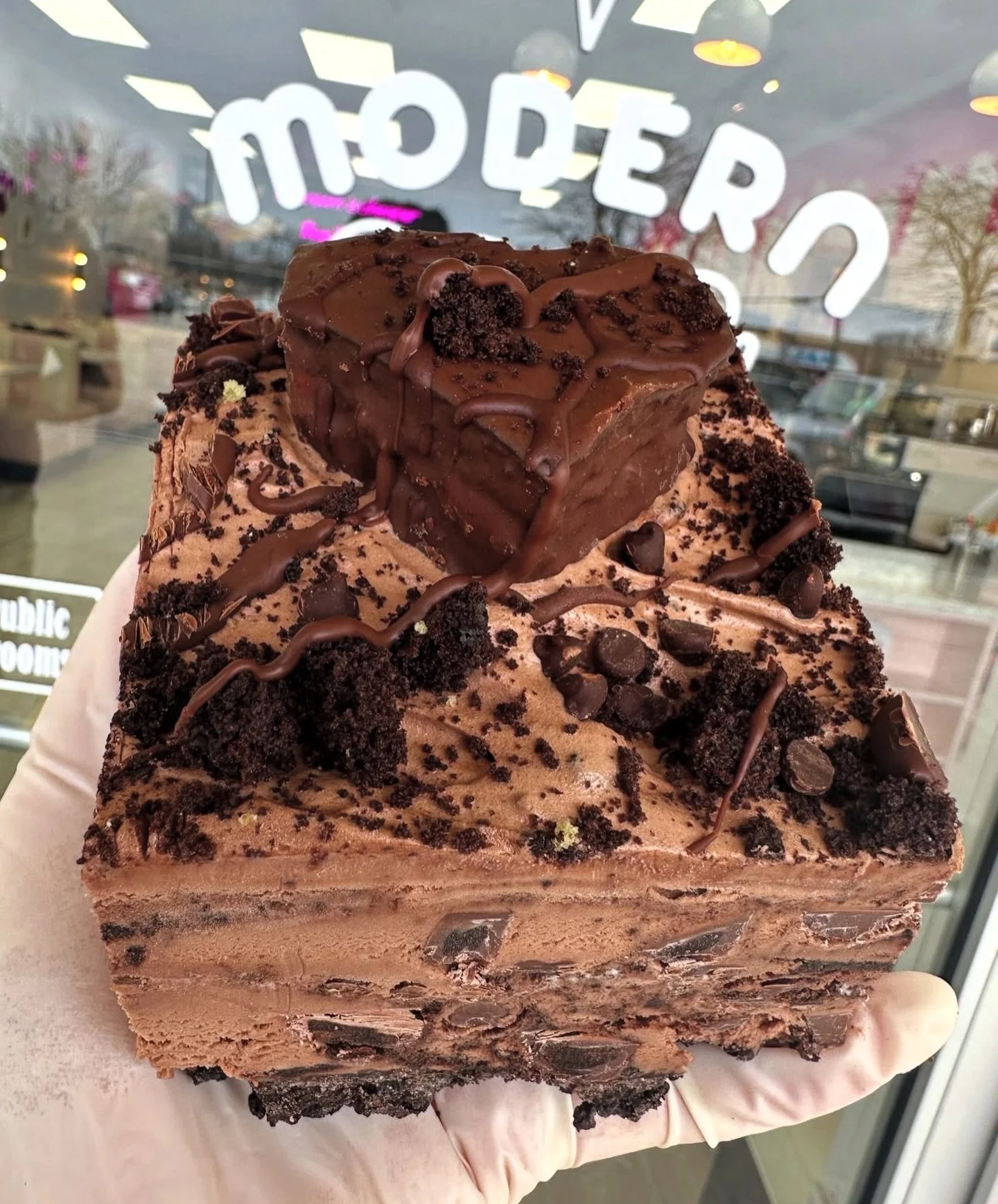 vday goodies are out today and through the weekend! Everything is in our grab n go freezers! You may call to hold items but must pay with credit card over the phone.

Little Debbie ice cream bars $8
Biscoff taco- 2 pack $20 or single $10
Choc raspber