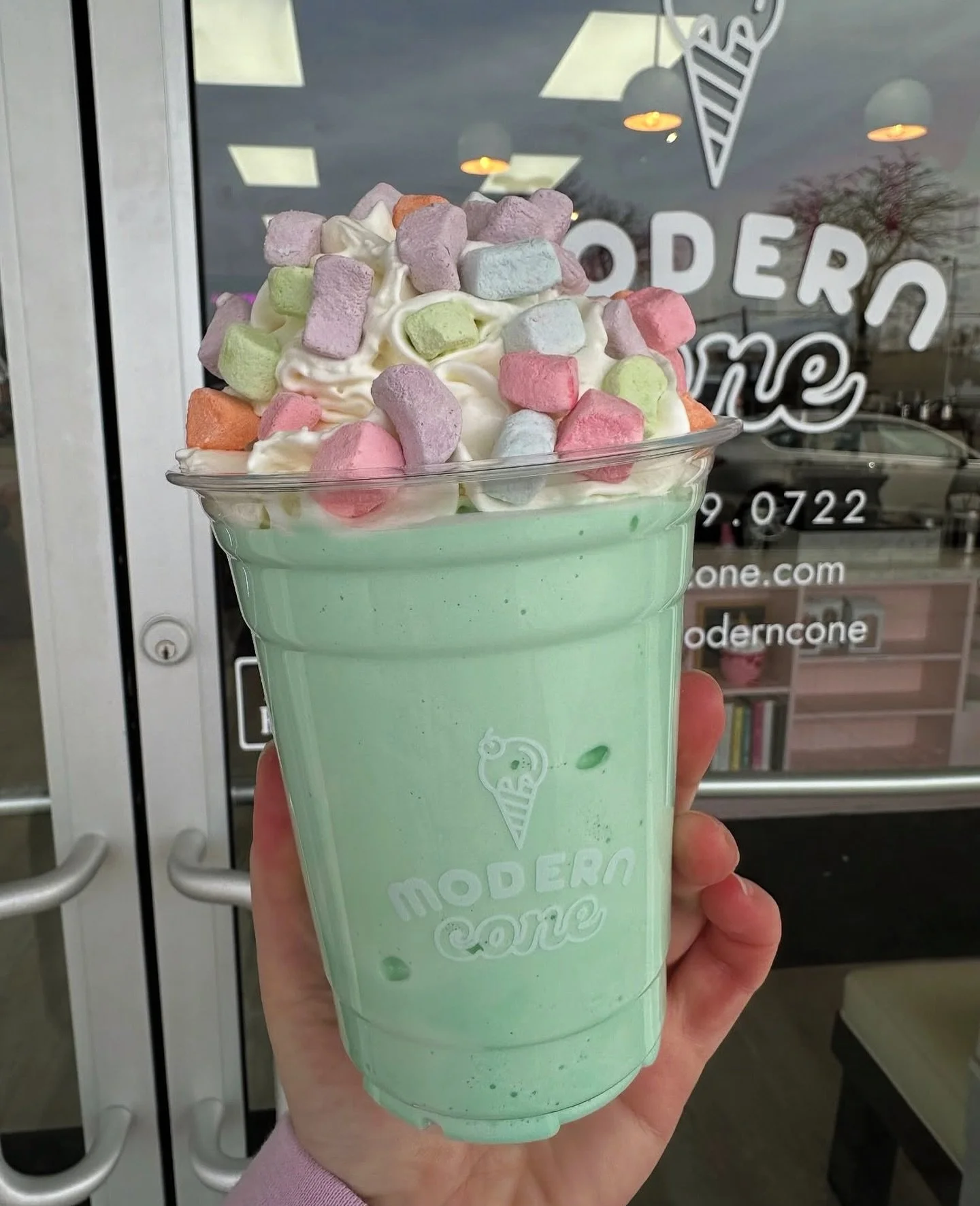 Shamrock shakes are here for a limited time! 🍀
📍@moderncone