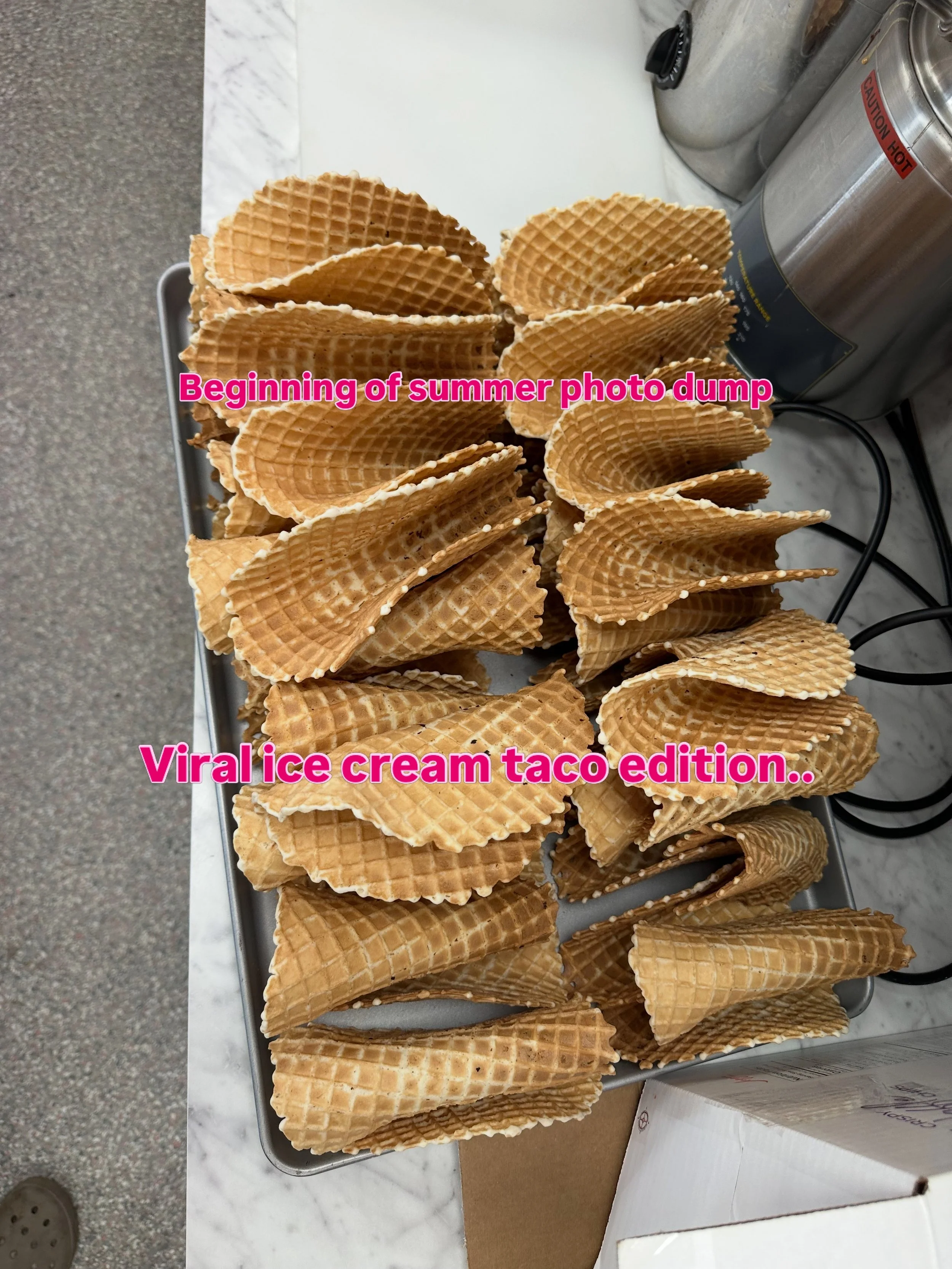 300+ ice cream tacos a WEEK is keeping us busy af 😅🍦🌮
📍@moderncone