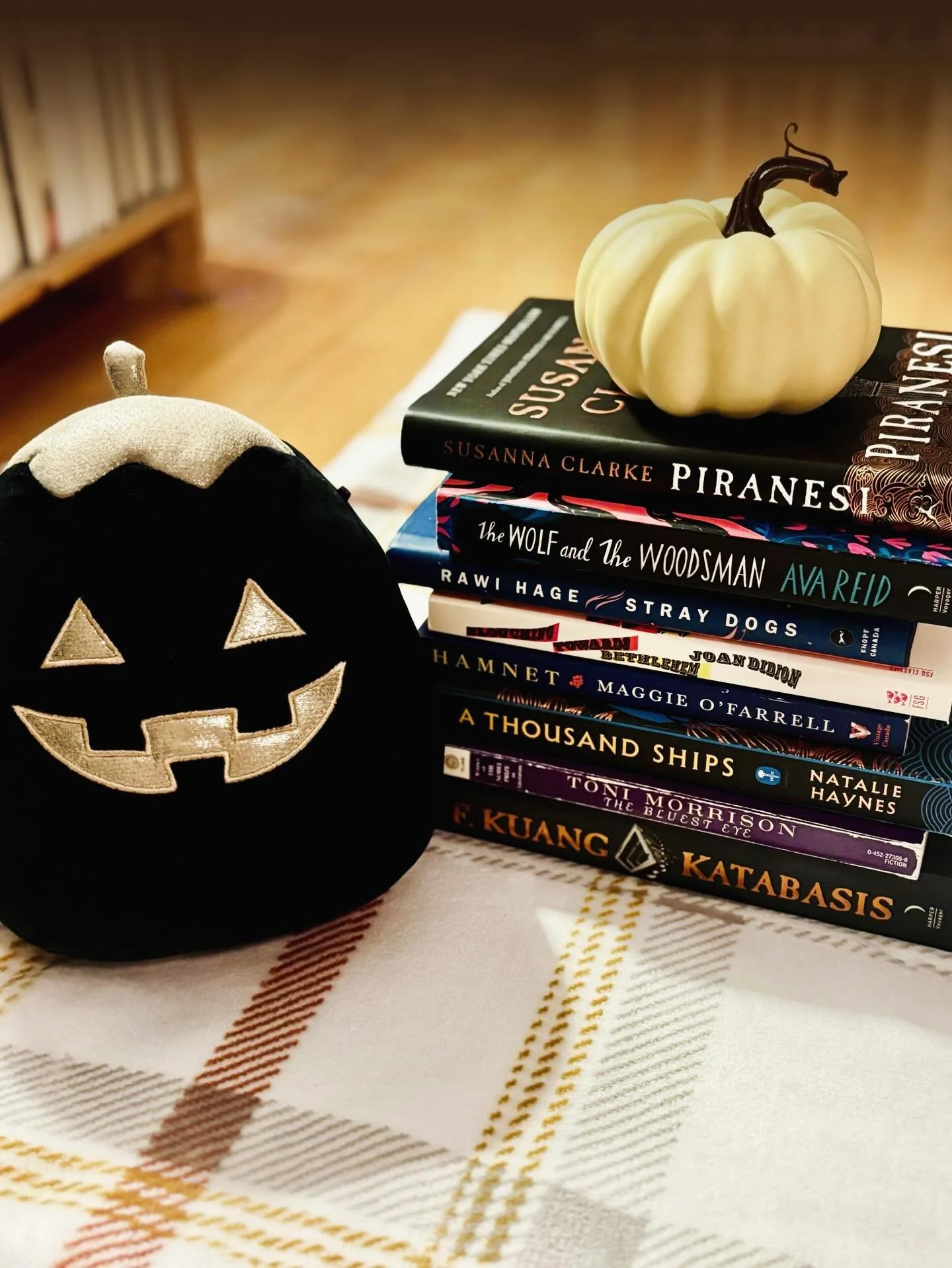 It's the &quot;scavenger book stack&quot; from 
@pattiandherhobbies - you're tagged too!

Find a book with...

a one word title - 
🏺 Piranesi
an animal in the title - 
🐺 The Wolf and The Woodsman
less than 300 pages -
🐕 Stray Dogs
a location in th