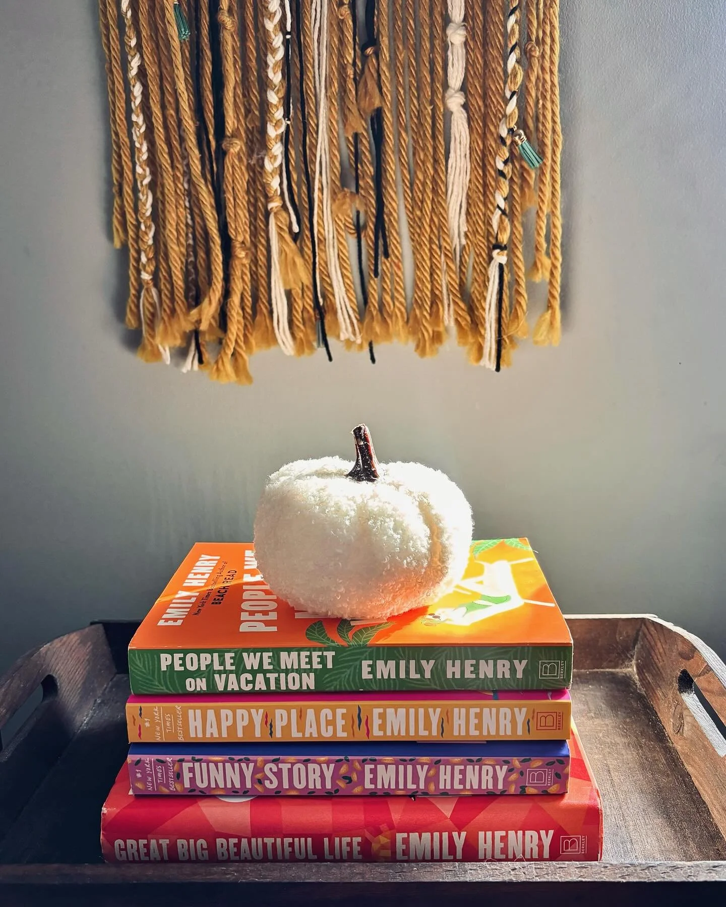 I've assembled an army of &quot;beach reads&quot; to have a shot my stated 2025 reading goals, and to stay cheerful during dark winter evenings (... since it can't be all spooks, all the time) 🌝 Having completed and enjoyed - well, Beach Read and Bo