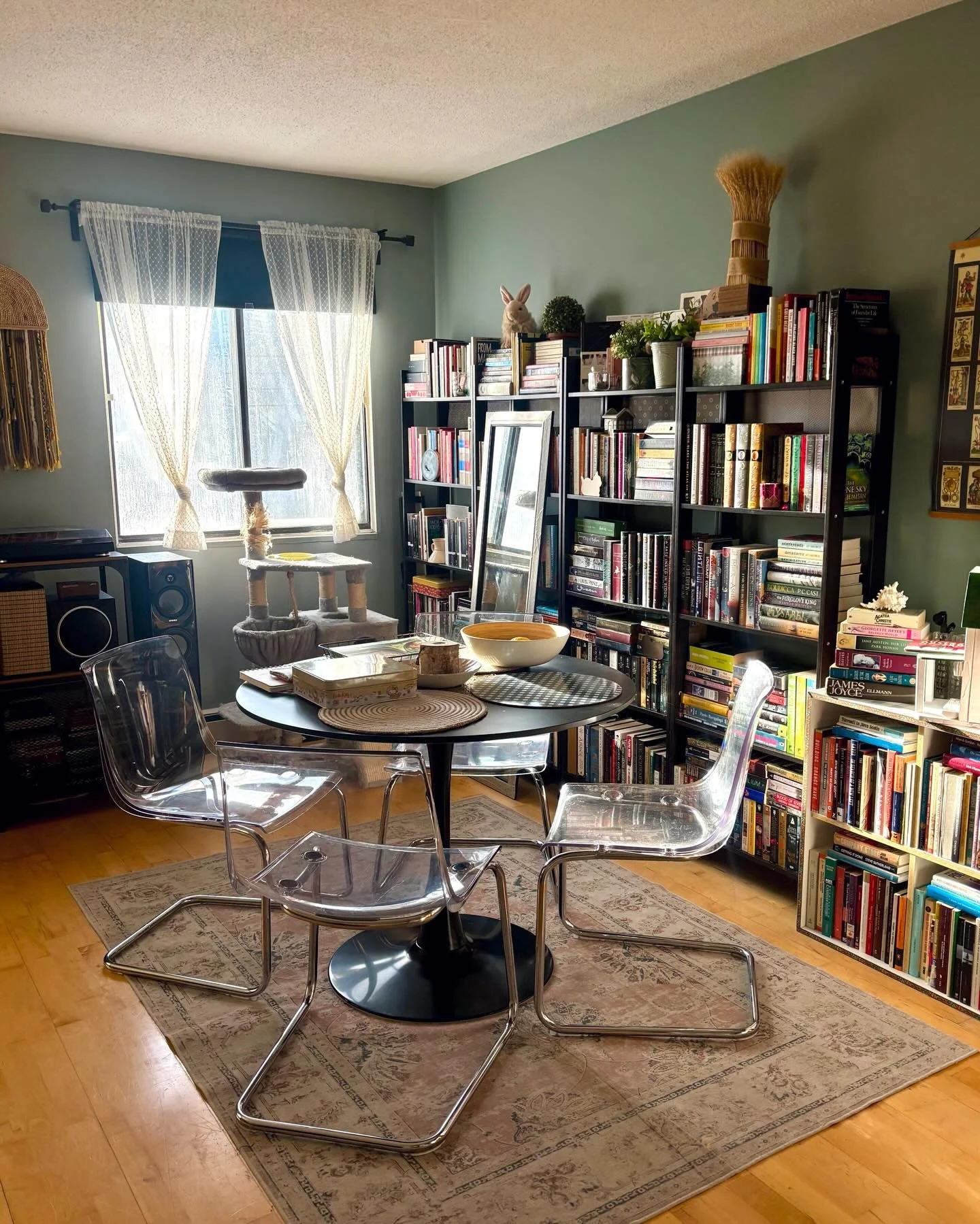 Took Family Day and the following winter storm day to reset my main living space. Baked chocolate treats too! 🍪 Swapped out the Christmas trees for Easter critters in anticipation of spring renewal 🐇  #earlyspringcleaning #homedecorating #yycliving