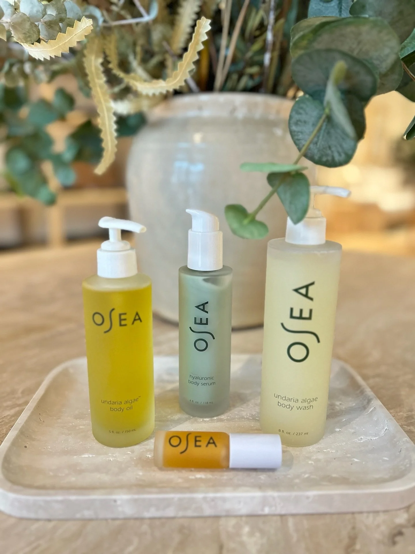 Keep that glow going all day long ✨

Grab your @oseamalibu in the boutique today! 

#oladalife #lindensquare #carpinteria #yogastudio #pilatesstudio #santabarbara #reformerpilates