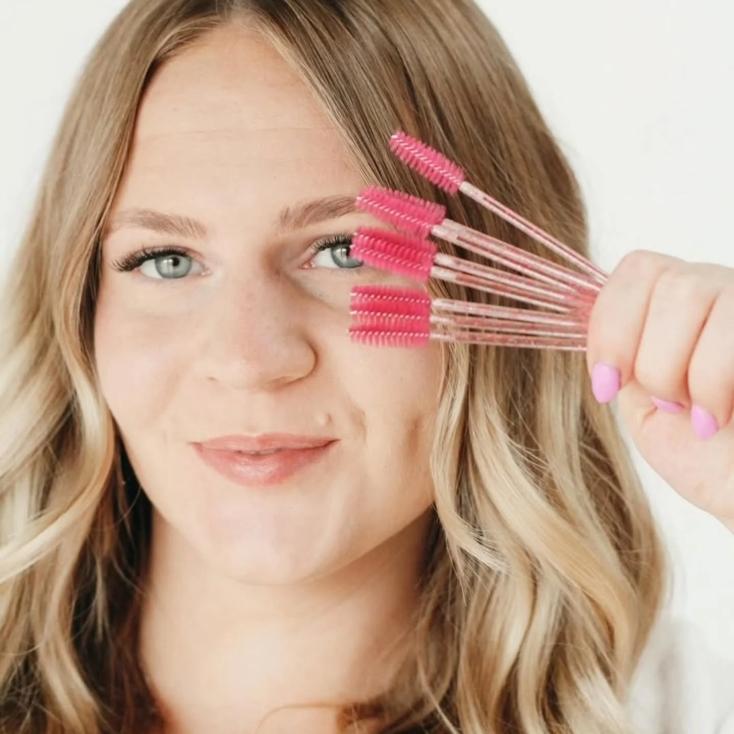 Lash Out with Shiann! 🌟✨
@lashedbyshiann
Exciting news, beauties! 👁️💖 Shiann is joining our team part-time to work her lash magic and more! For now, you can catch her in the studio Monday through Wednesday from 5:30 PM to 9:00 PM. ⏰✨
Get ready to
