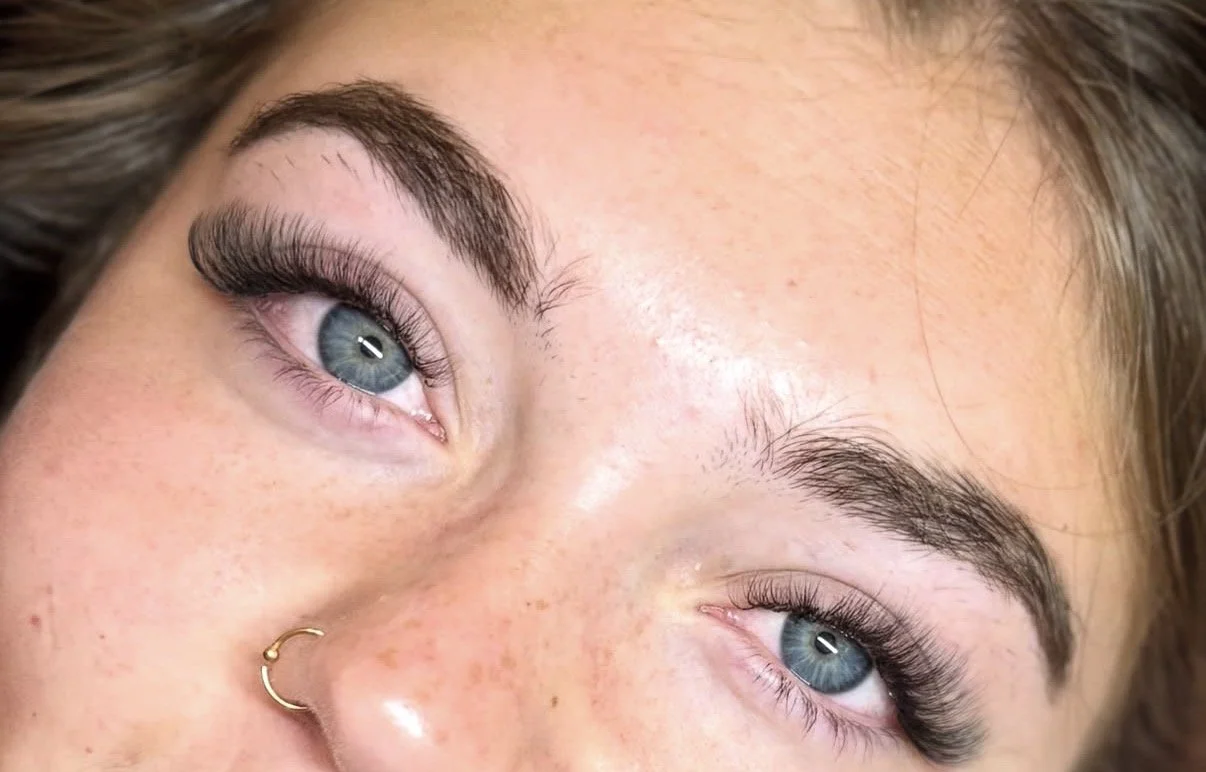Lashes & Brows