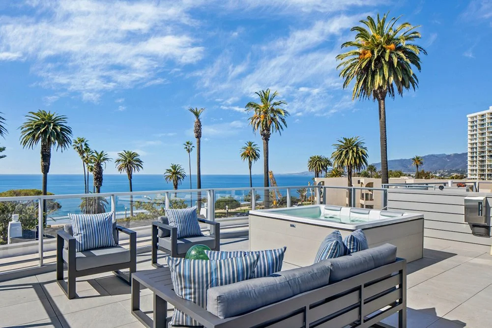 401-ocean rooftop.jpg