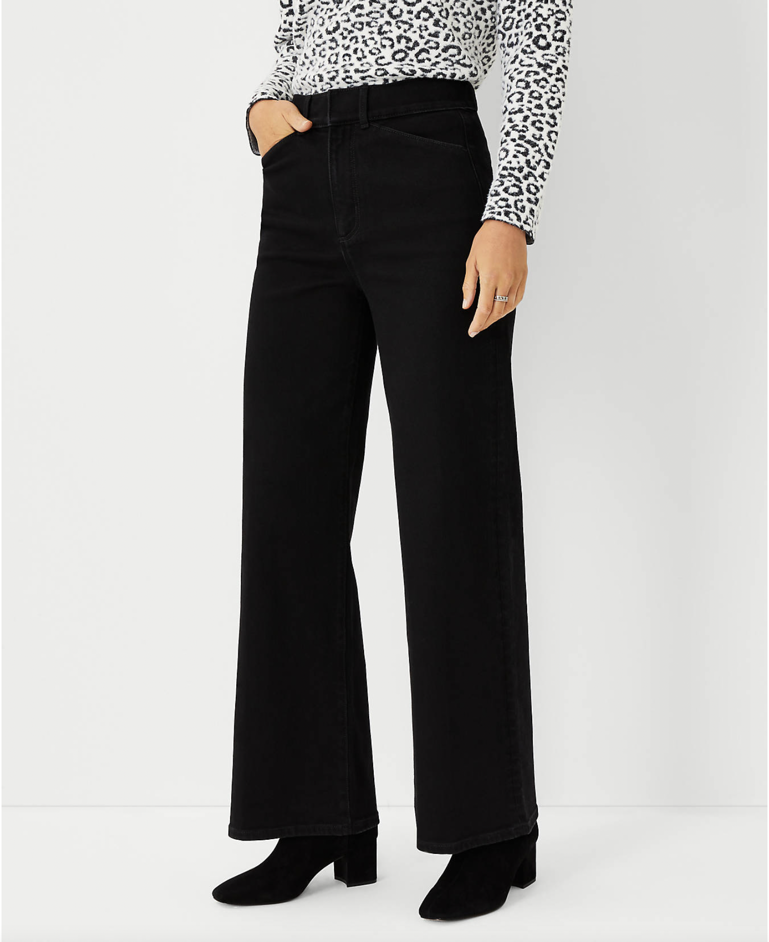 High Rise Trouser Jeans in Black (Copy)