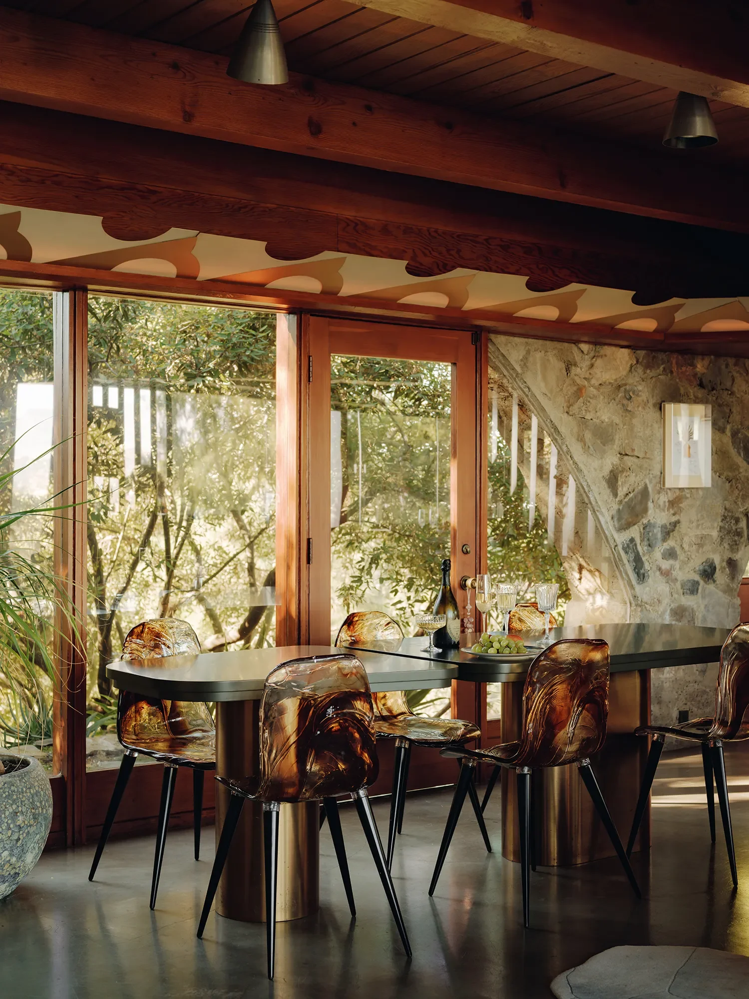 Dining room of the Lloyd Wright Jr. De Jonghe Residence, Laurel Canyon Los Angeles, interior restoration by Rob Michel and Michel Architects
