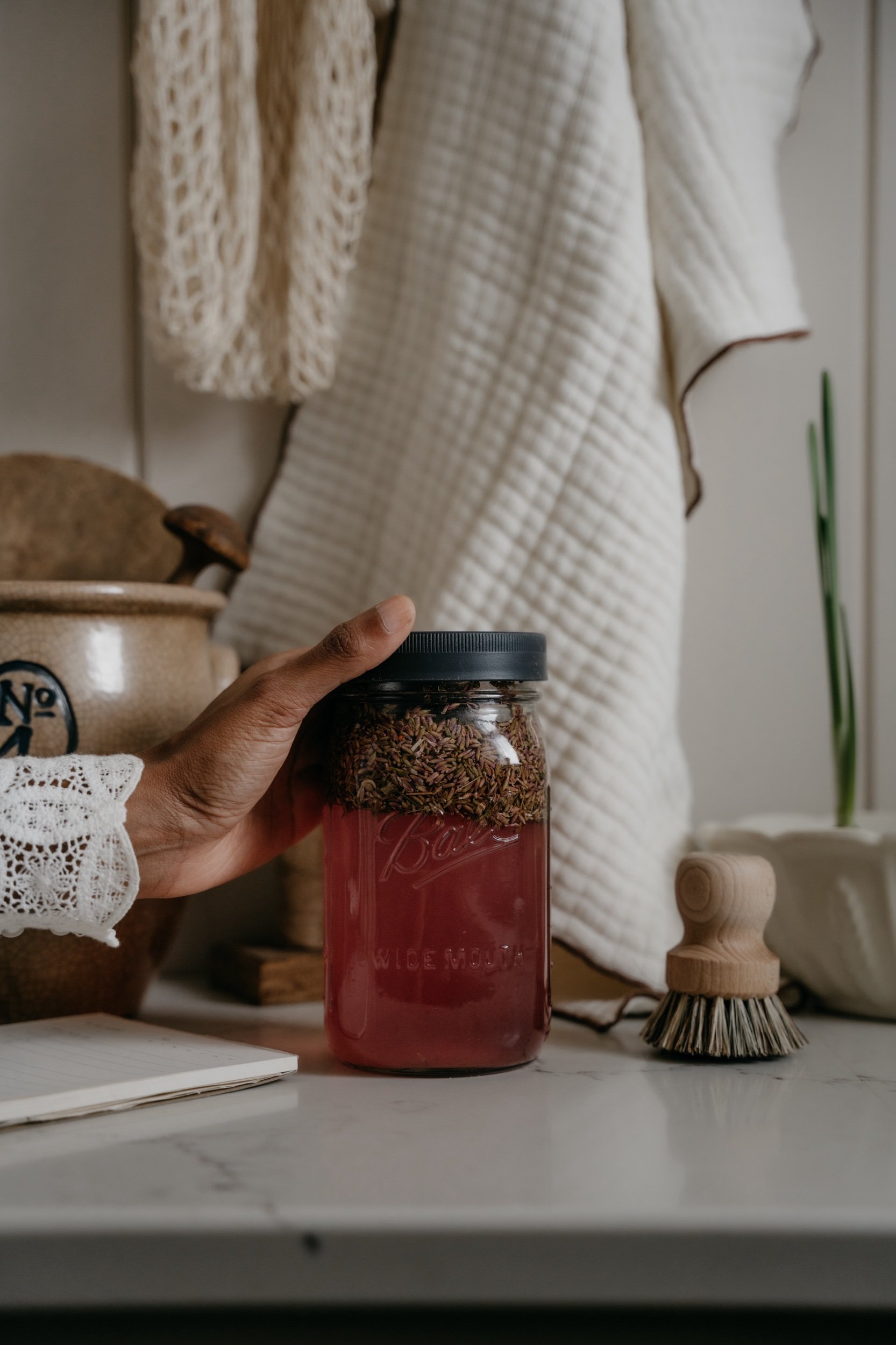 Rituals to welcome the new year | ball canning 