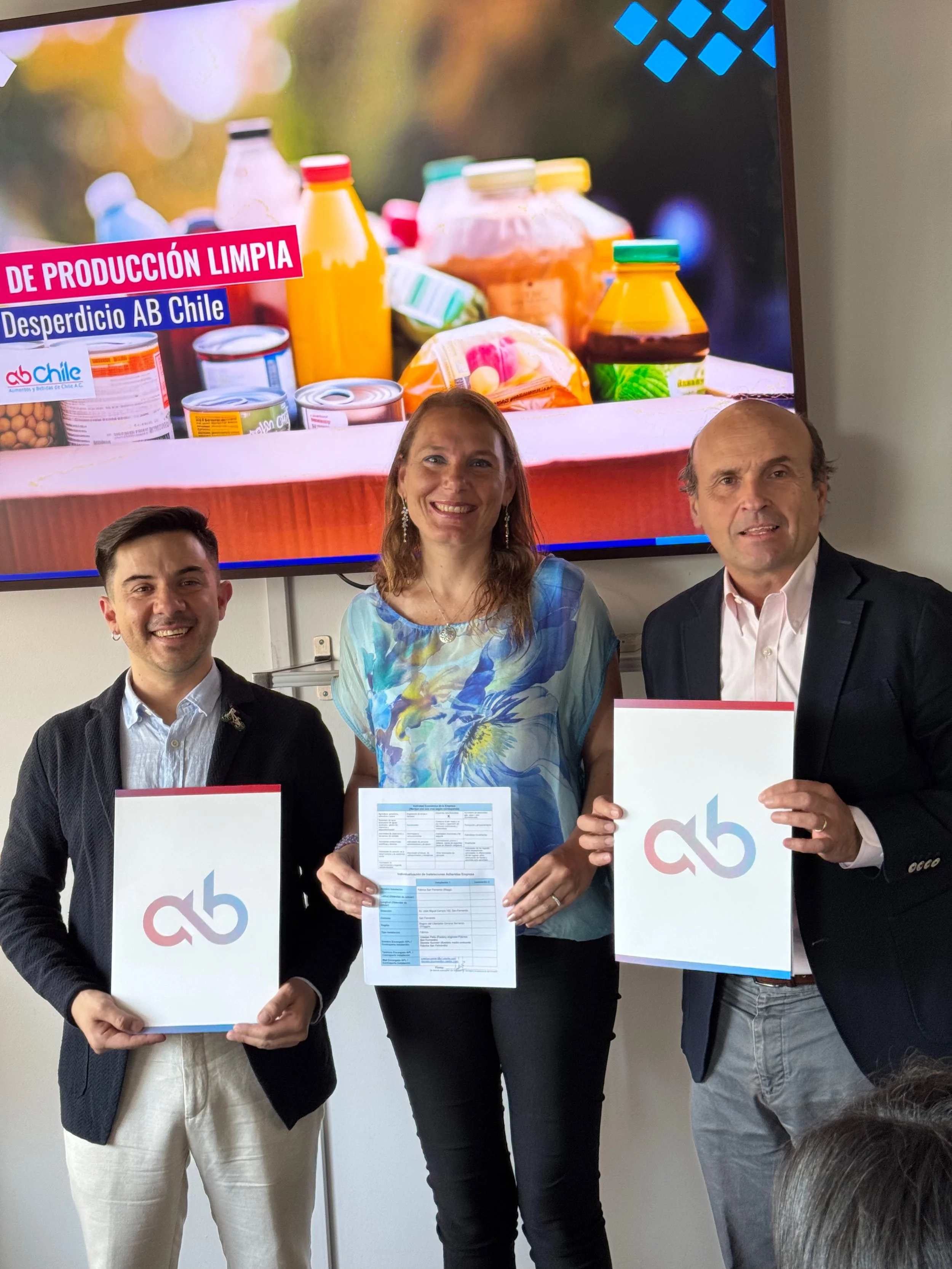 Nestlé es la primera empresa en firmar el Acuerdo de Producción Limpia para reducir la pérdida y desperdicio de alimentos en sus operaciones