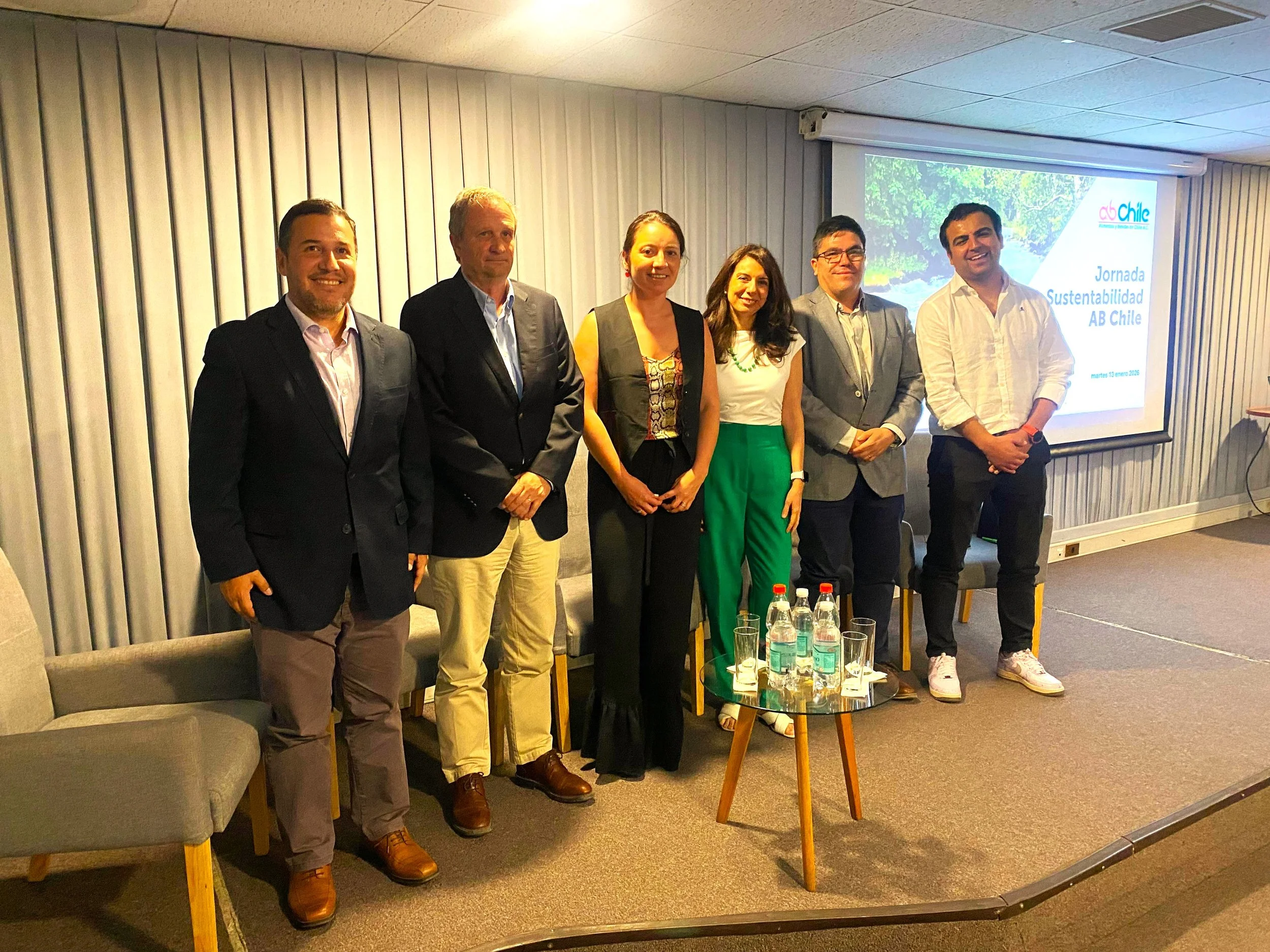 AB Chile organizó exitosa Jornada de Sustentabilidad con sus socios