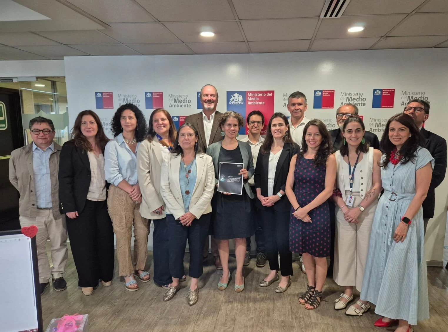 Gerente de Sustentabilidad de AB Chile participó en Mesa Ejecutiva para la Productividad de Envases y Embalajes