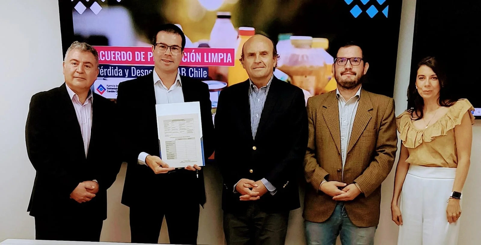 Ideal firma el Acuerdo de Producción Limpia (APL) para reducir la pérdida y el desperdicio de alimentos